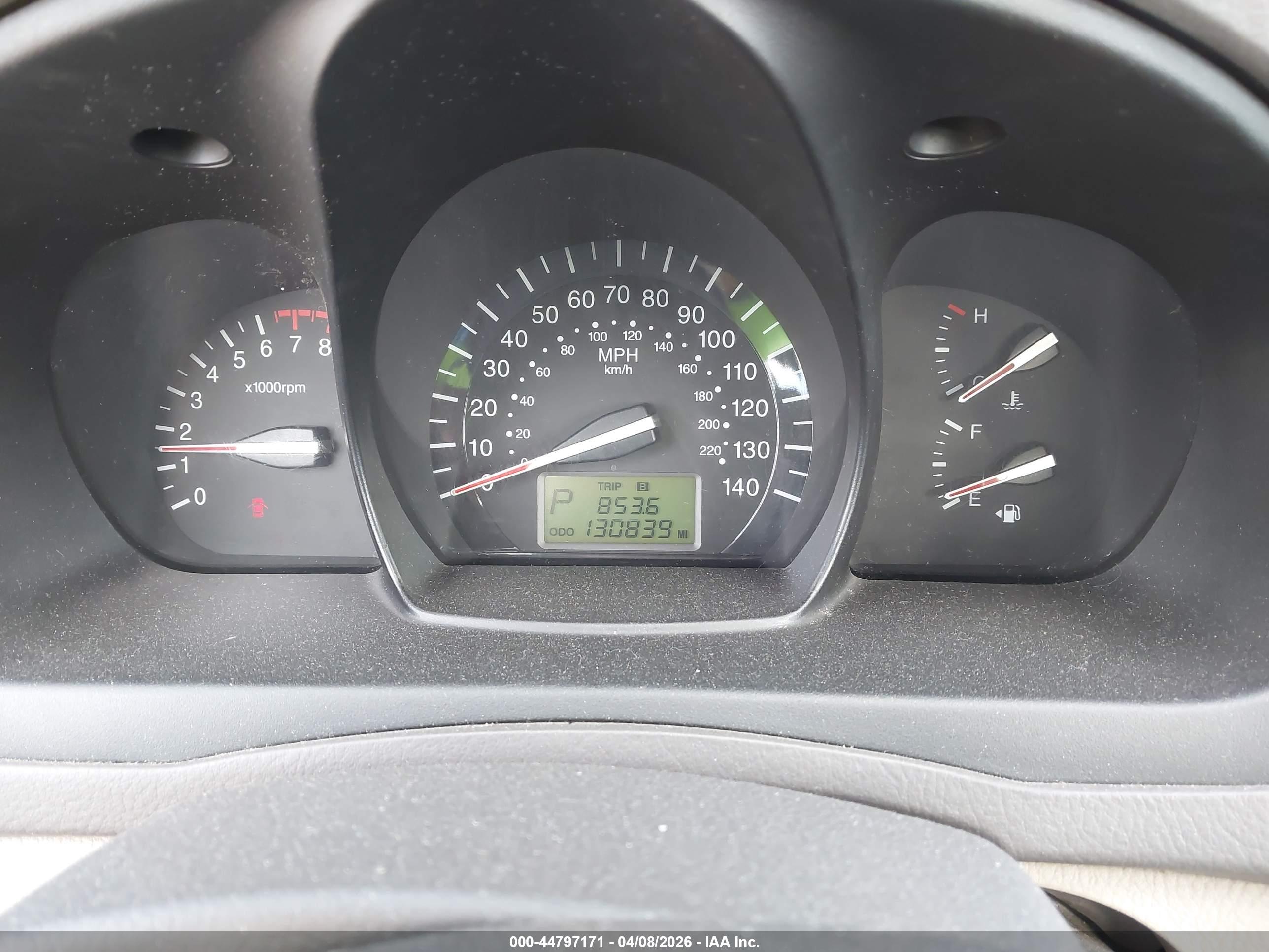 KIA SPECTRA image 7