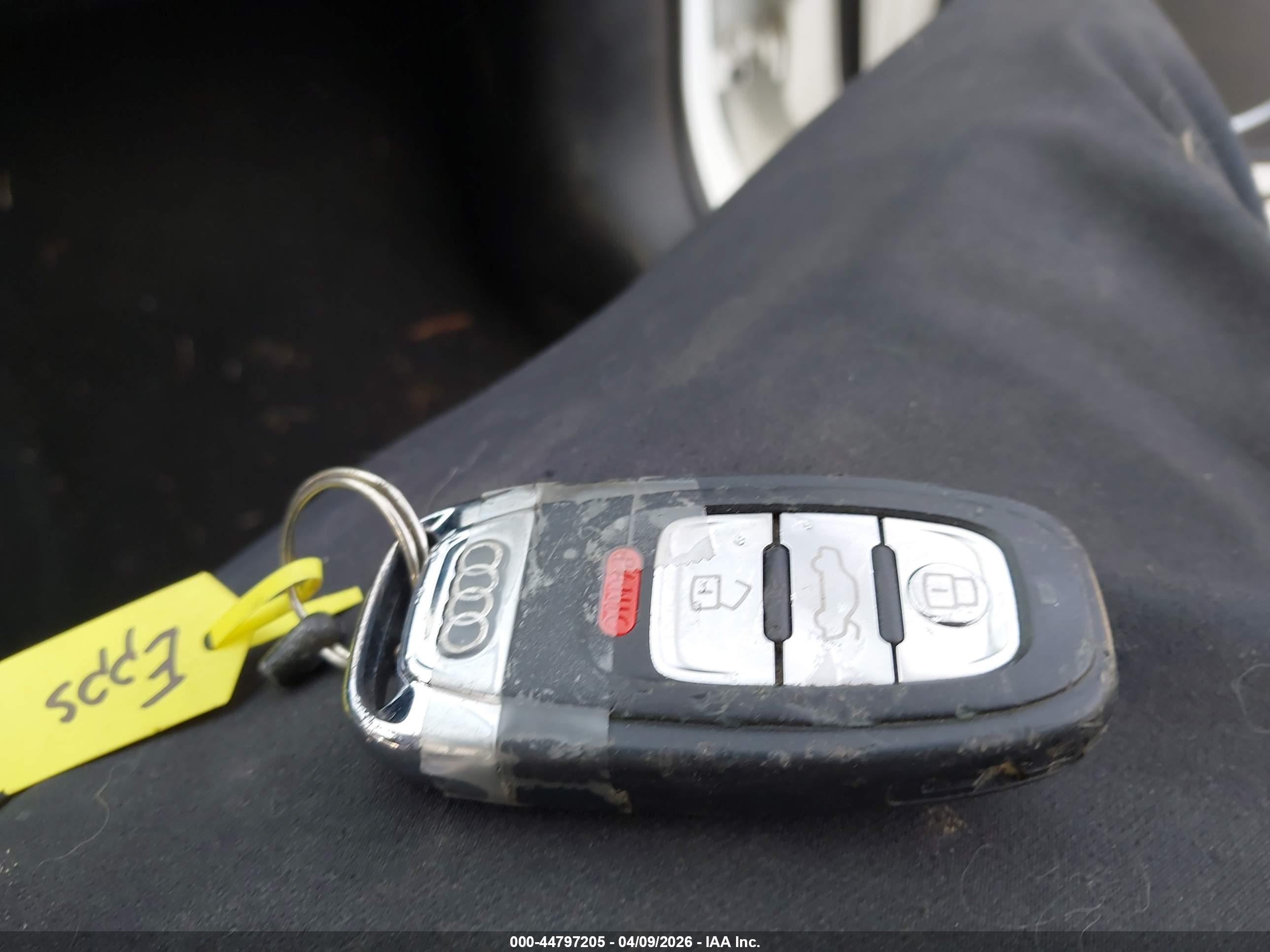 AUDI A4 image 11