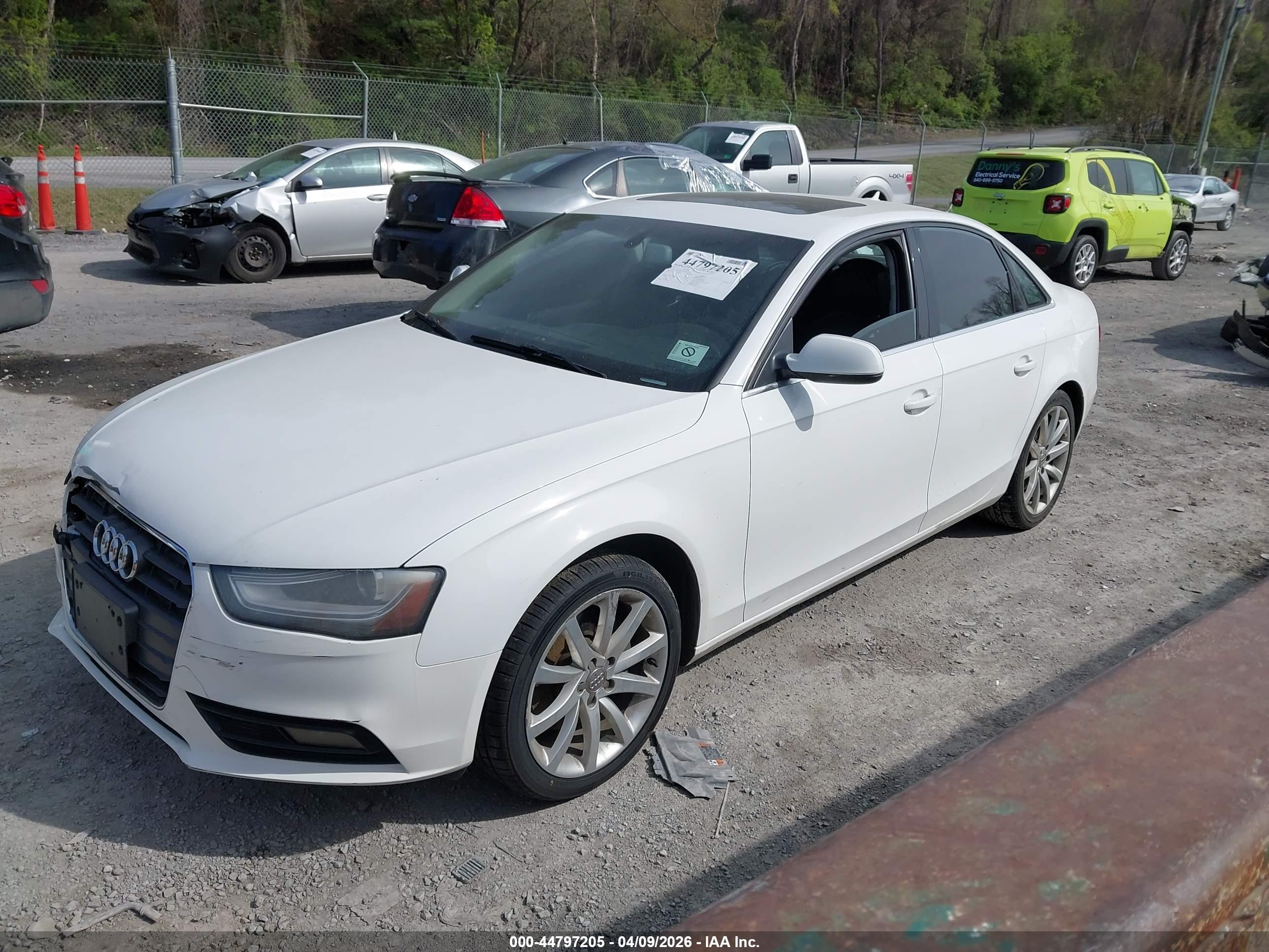 AUDI A4 image 2