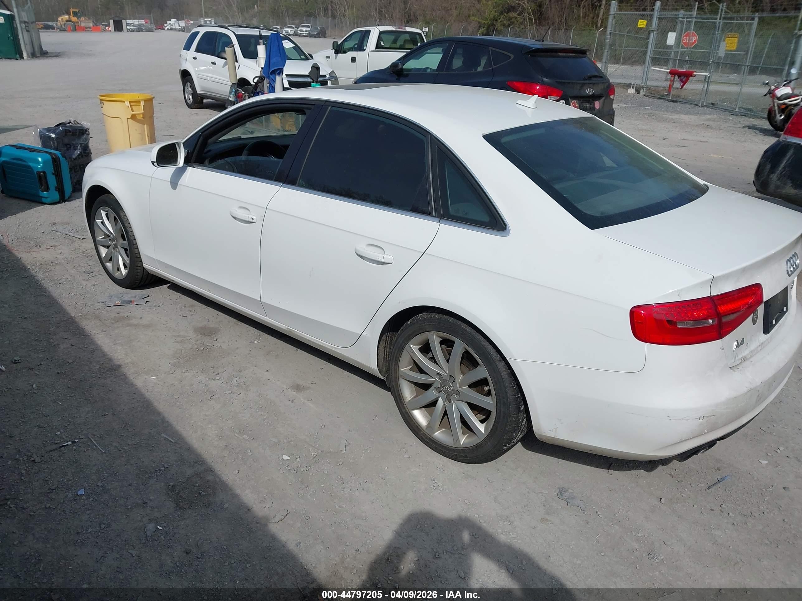 AUDI A4 image 3