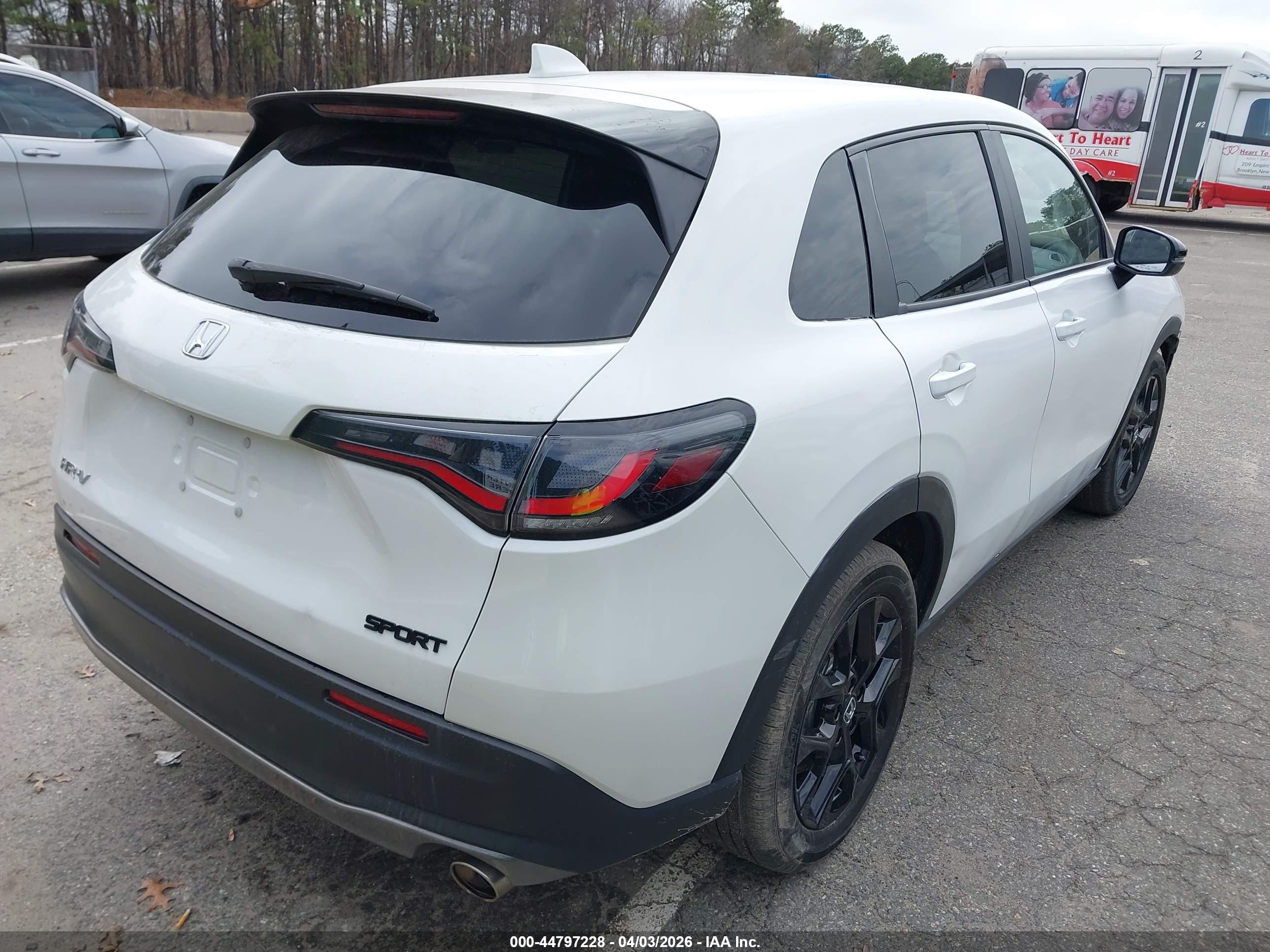 HONDA HR-V image 4