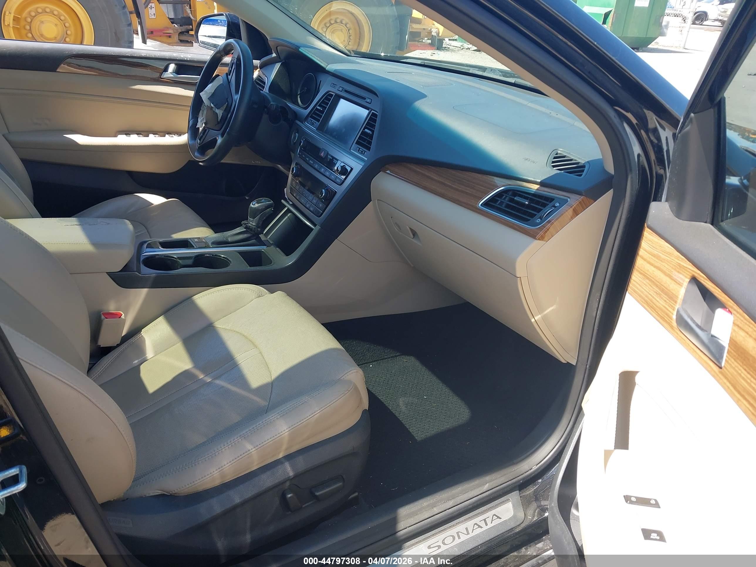 HYUNDAI SONATA image 5