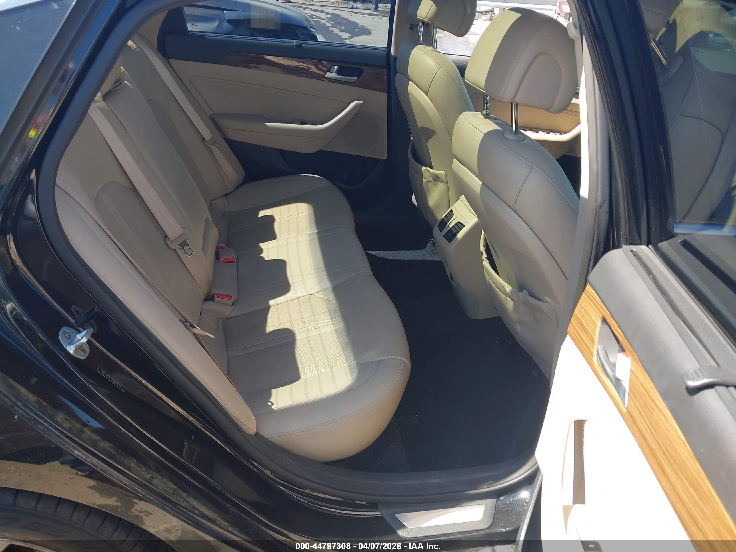 HYUNDAI SONATA image 8