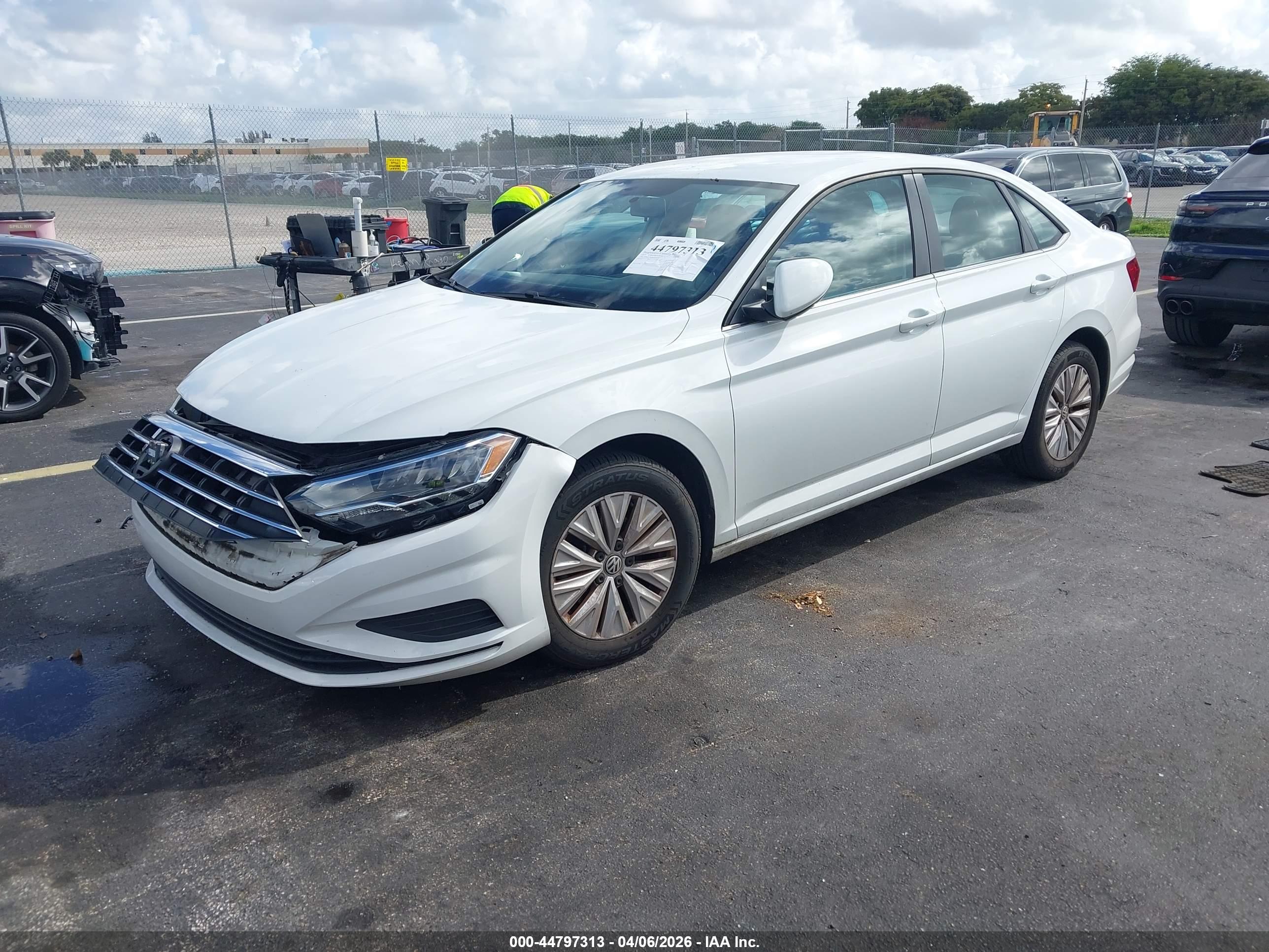 VOLKSWAGEN JETTA image 2