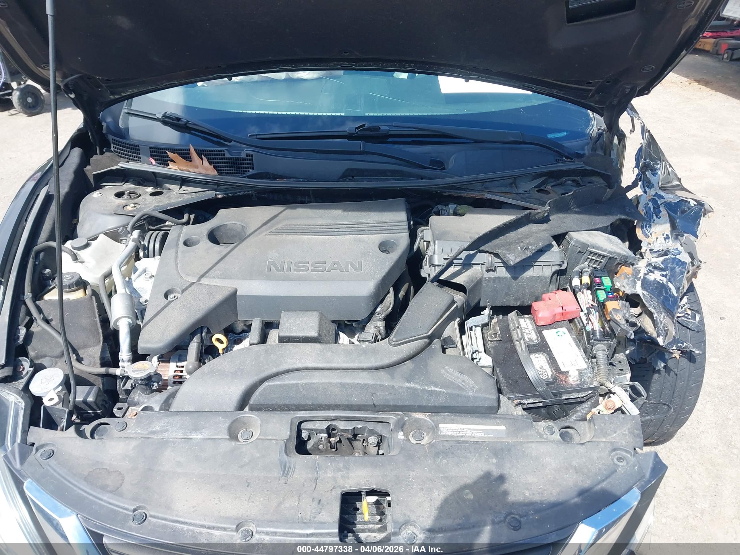 NISSAN ALTIMA image 10