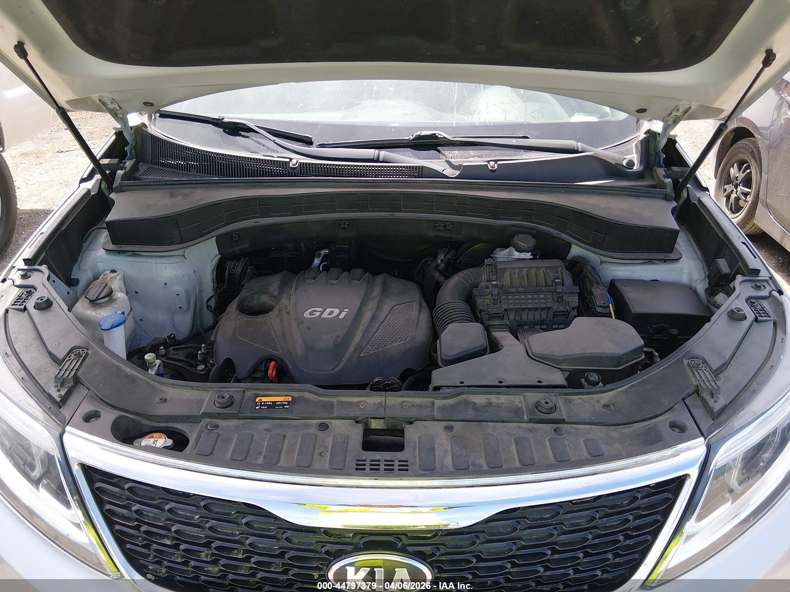 KIA SORENTO image 10
