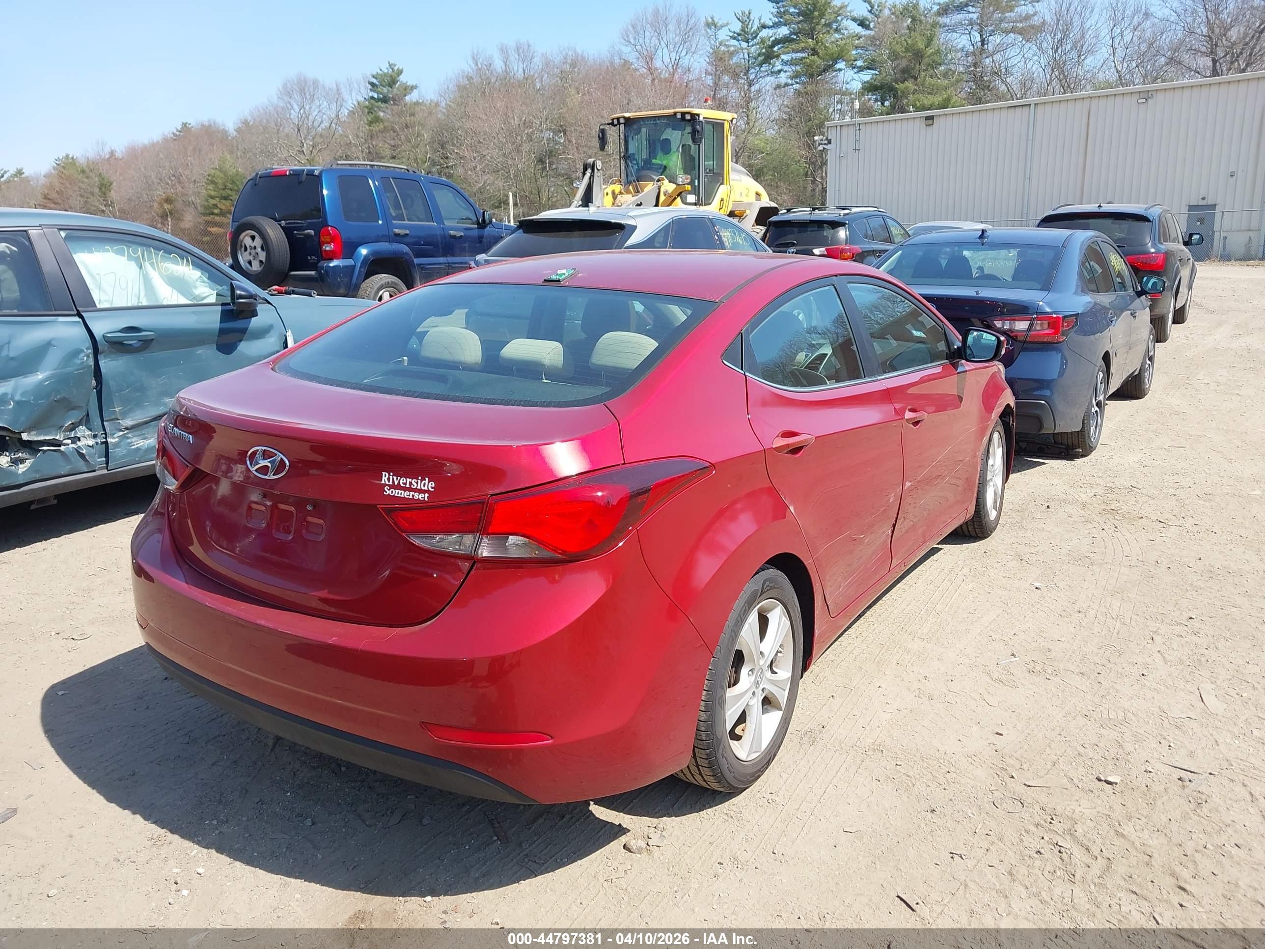 HYUNDAI ELANTRA image 4