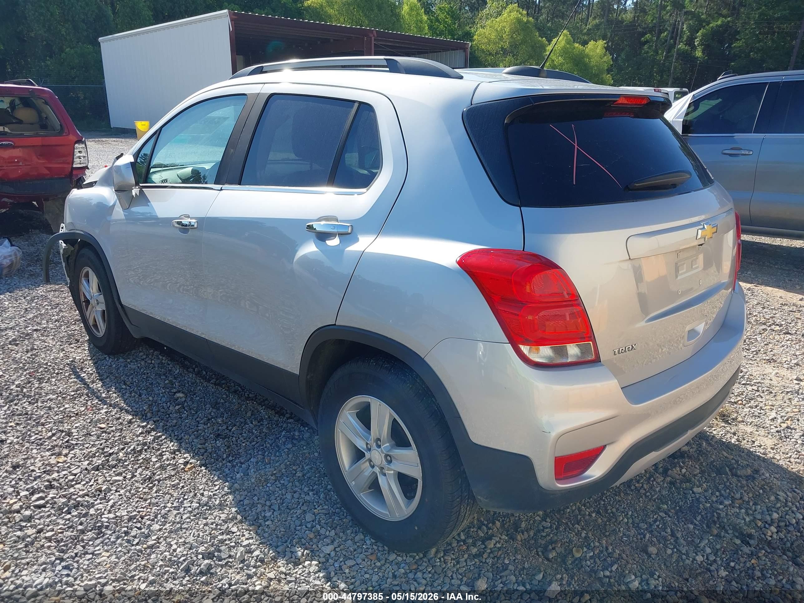 CHEVROLET TRAX image 3
