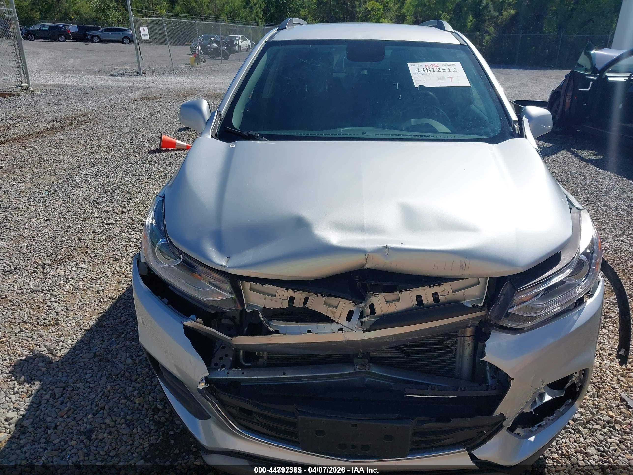 CHEVROLET TRAX image 6