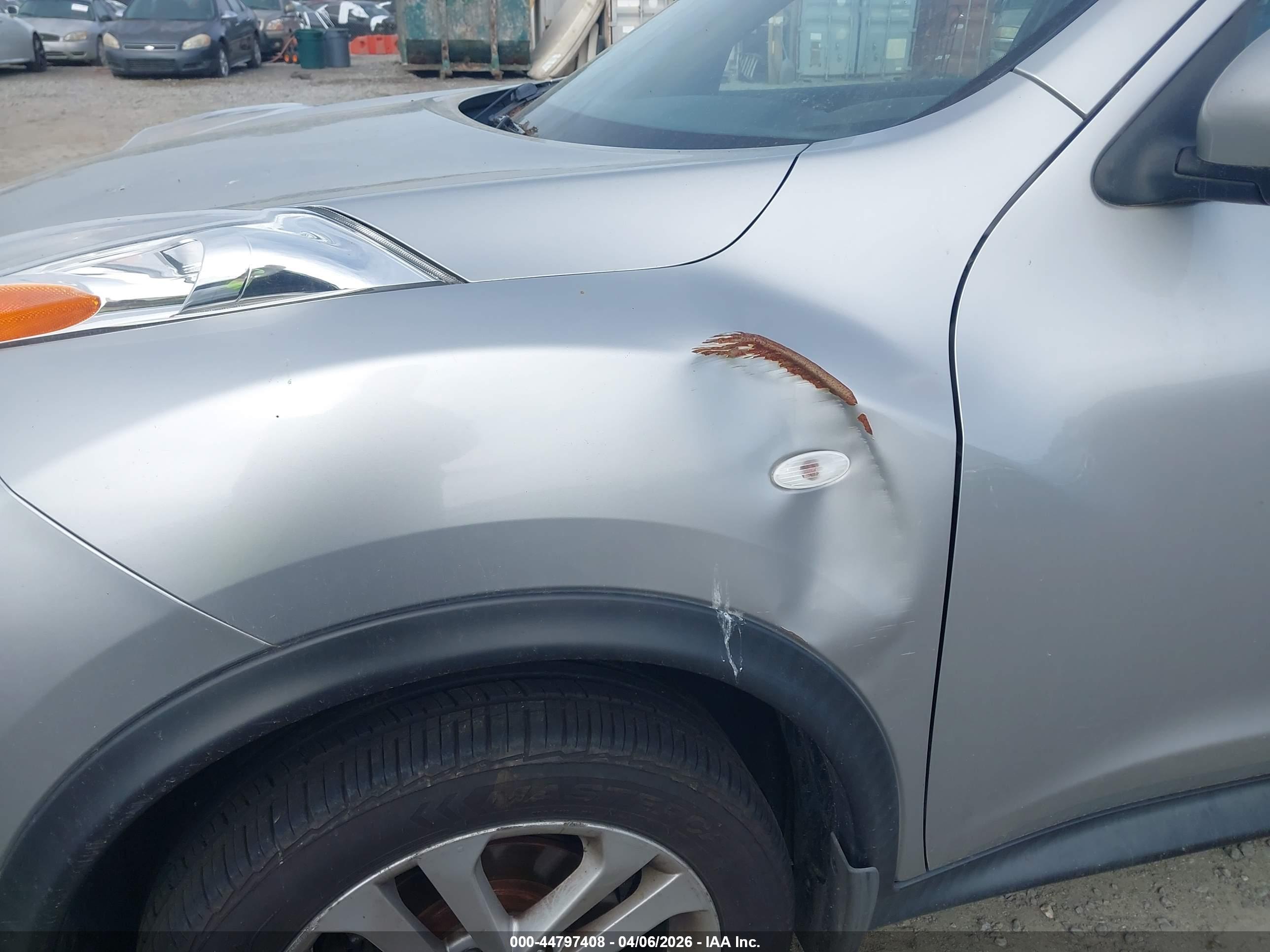 NISSAN JUKE image 6