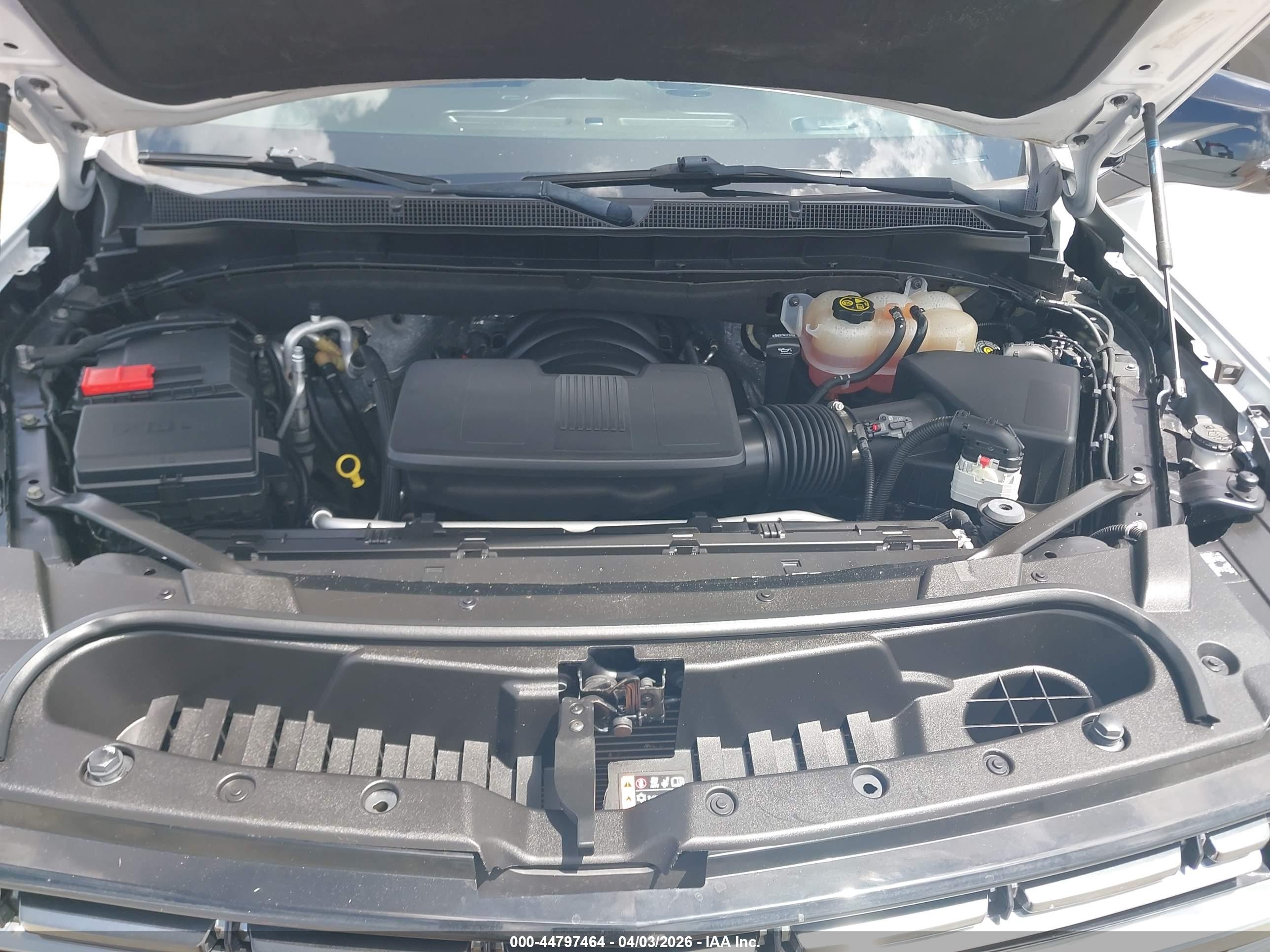 CHEVROLET SUBURBAN image 10