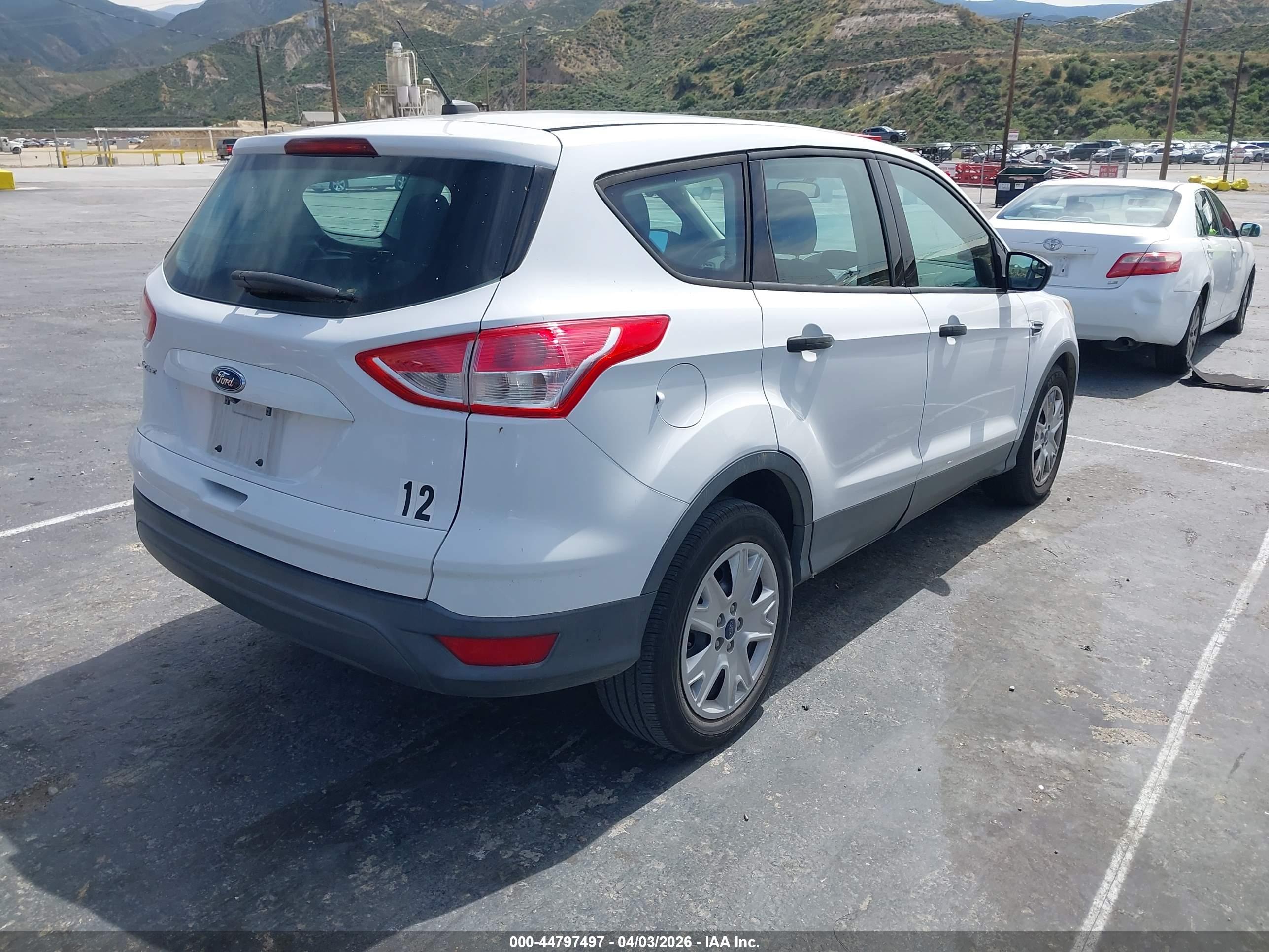 FORD ESCAPE image 4