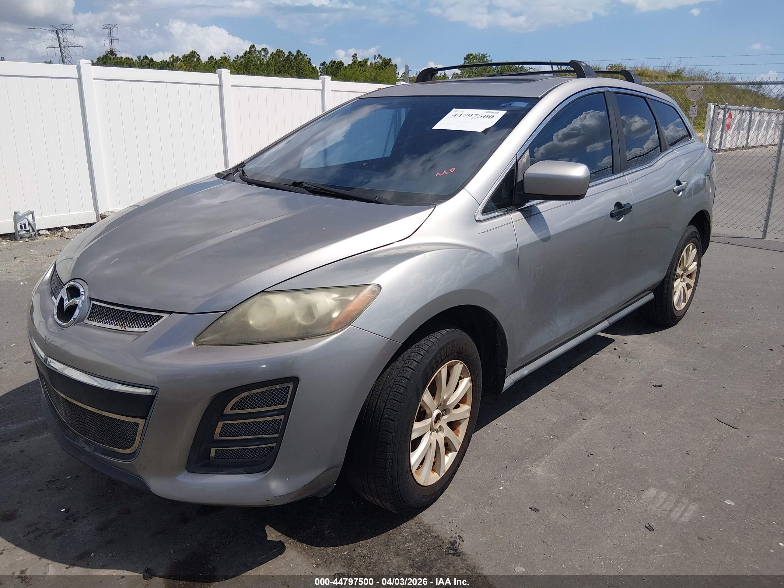 MAZDA CX-7 image 2