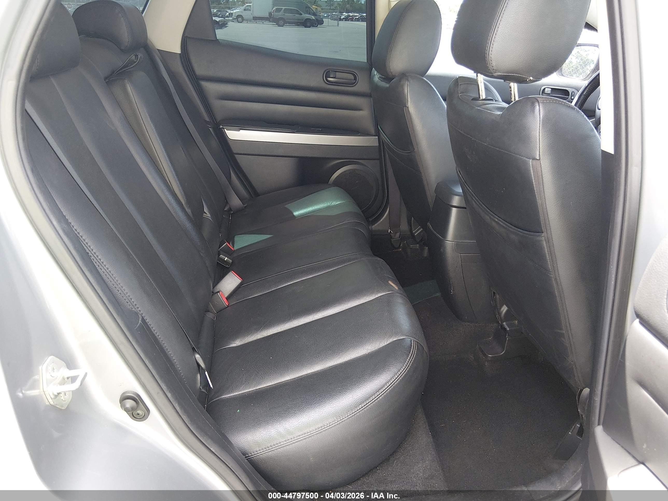 MAZDA CX-7 image 8