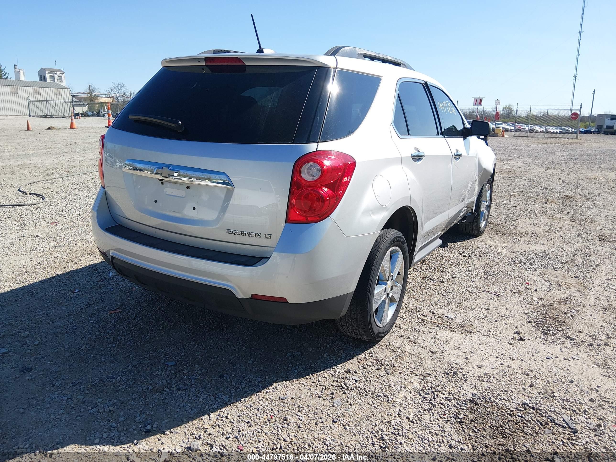 CHEVROLET EQUINOX image 4
