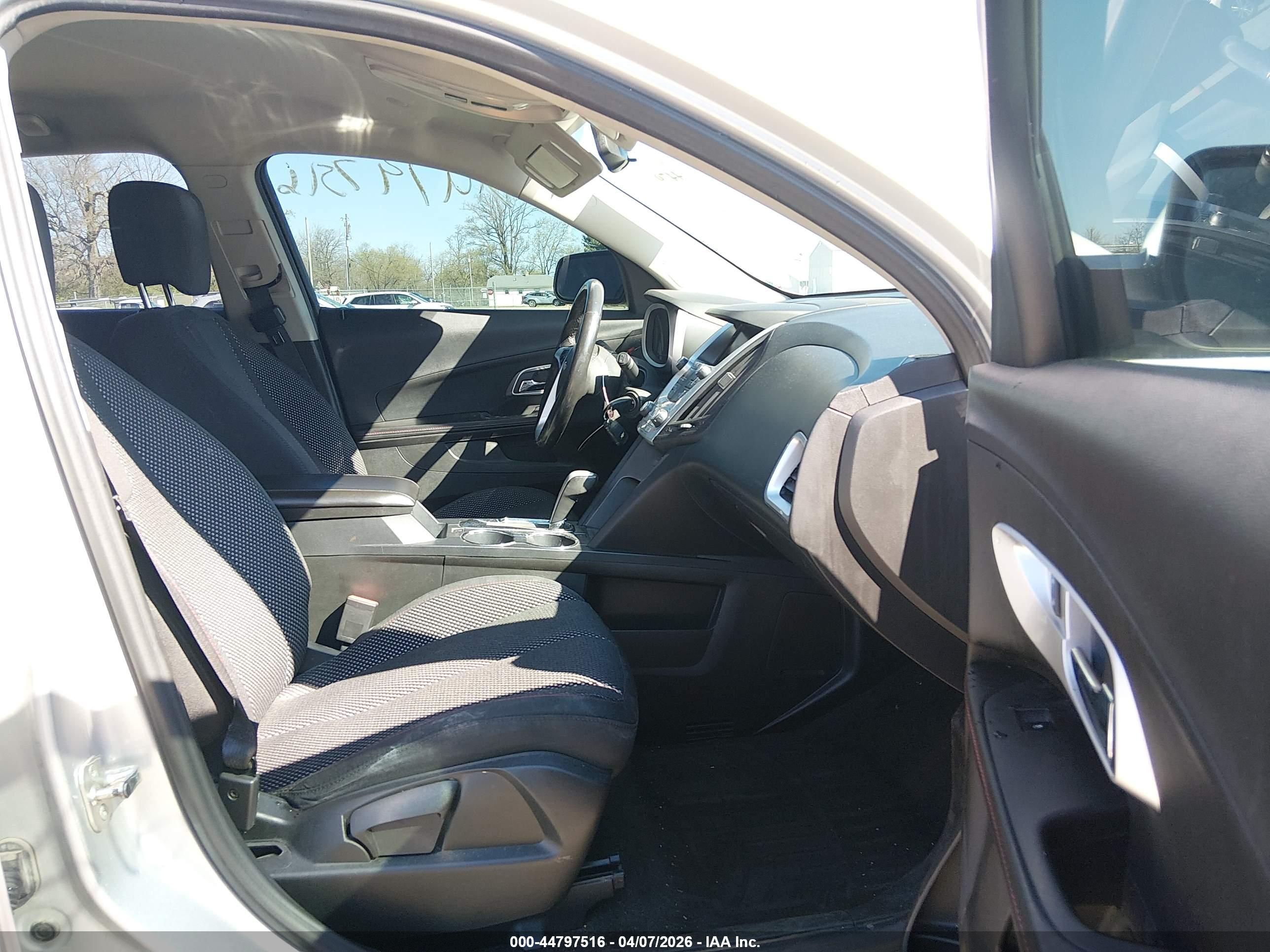 CHEVROLET EQUINOX image 5