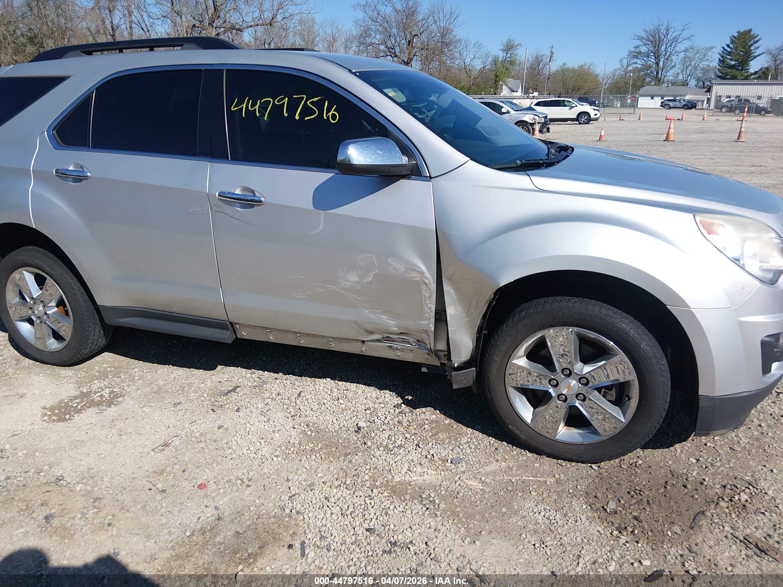 CHEVROLET EQUINOX image 6