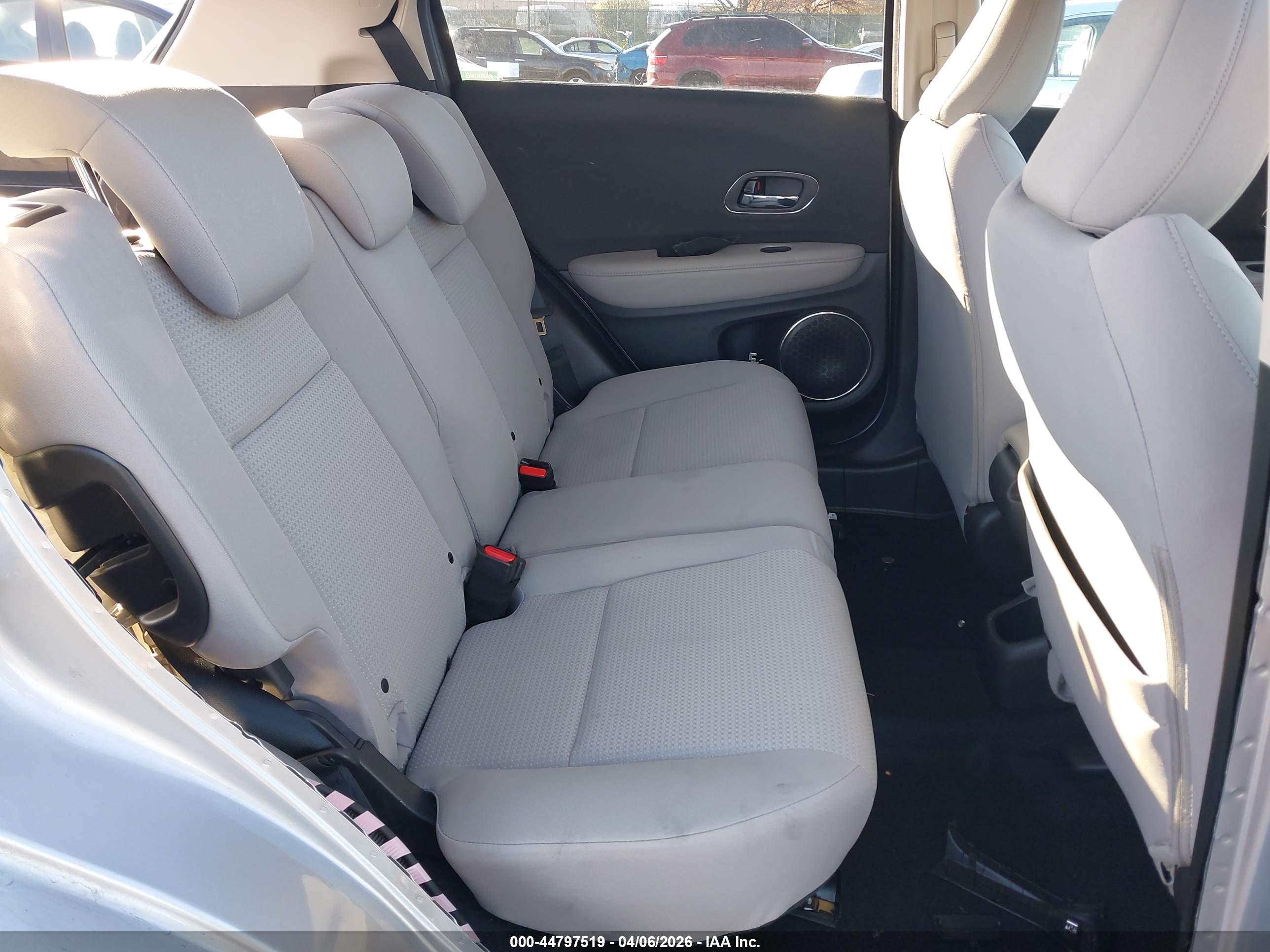 HONDA HR-V image 8
