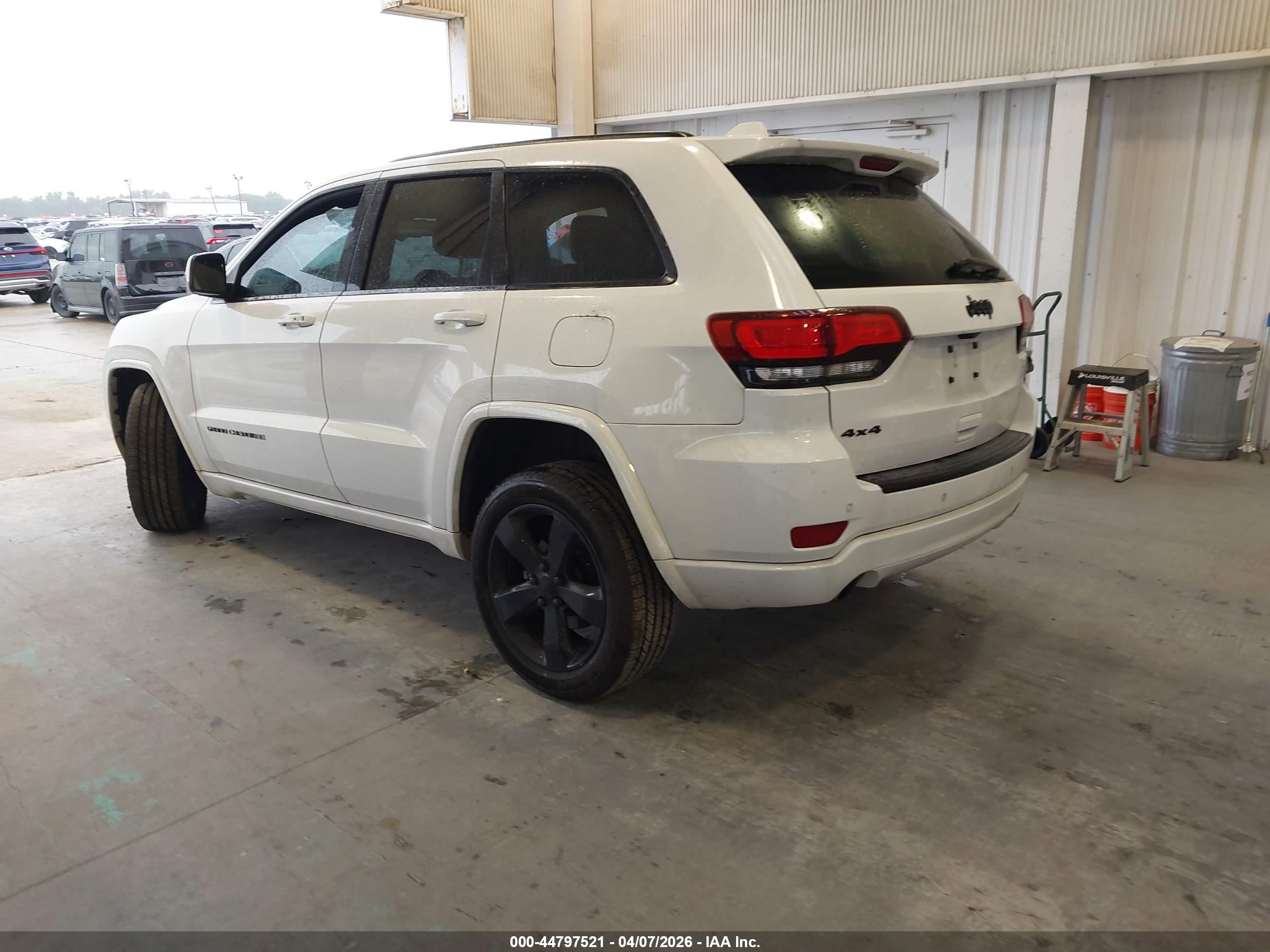 JEEP GRAND image 3