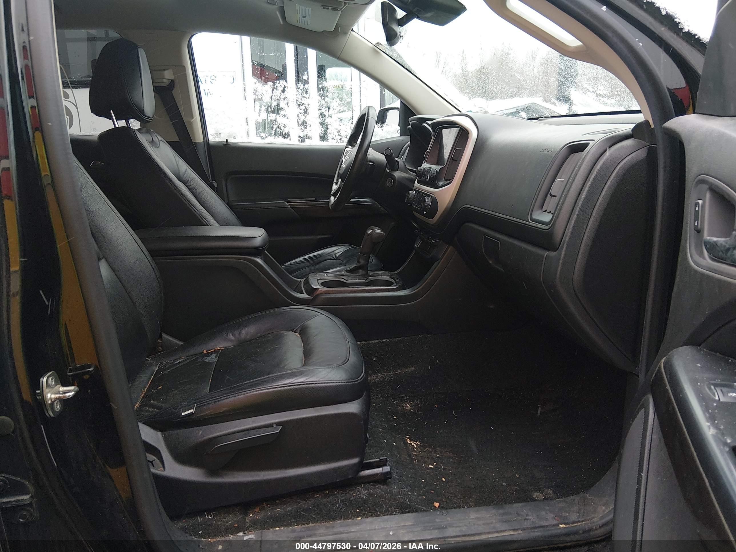 GMC CANYON image 5