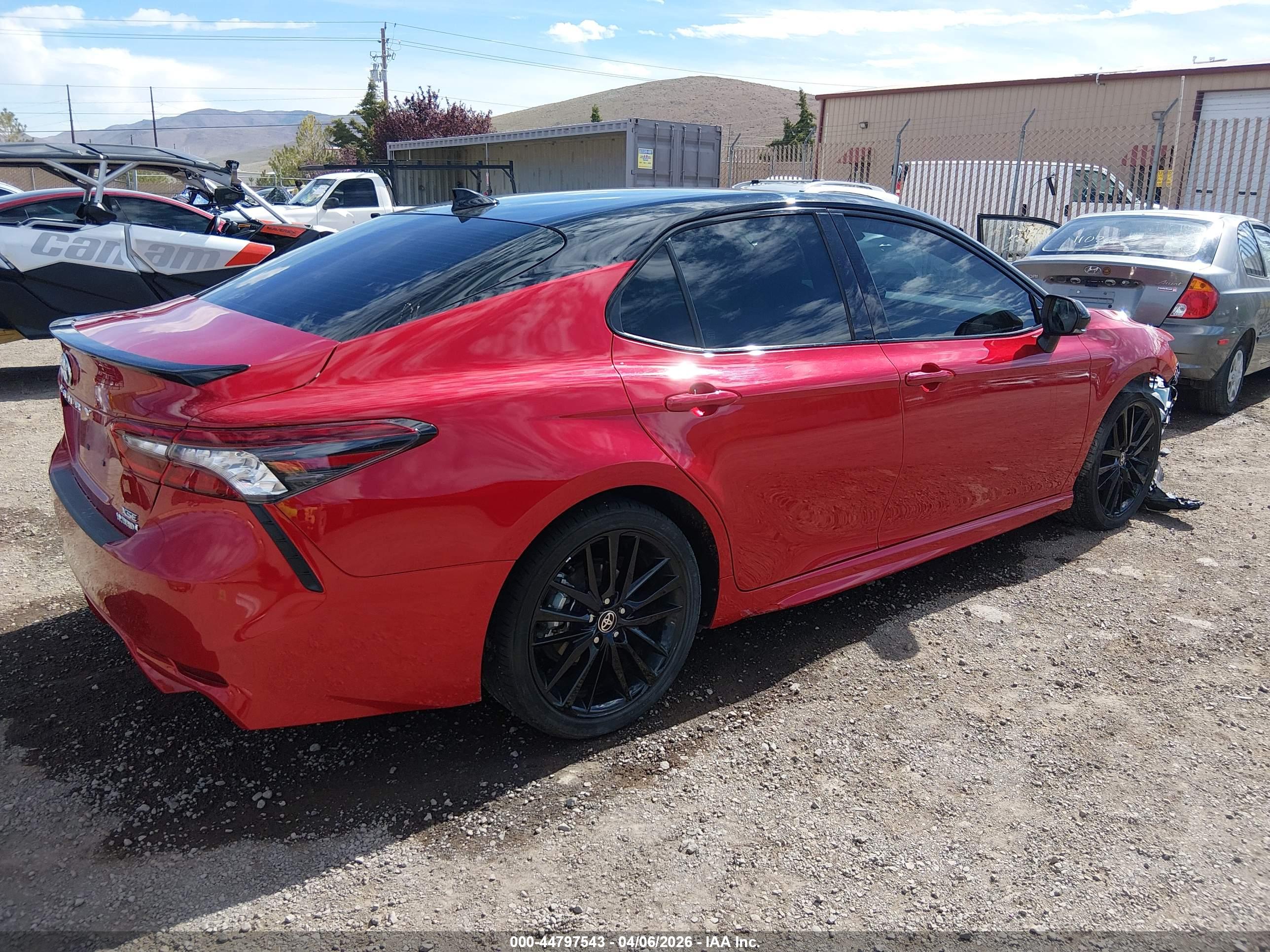 TOYOTA CAMRY image 4