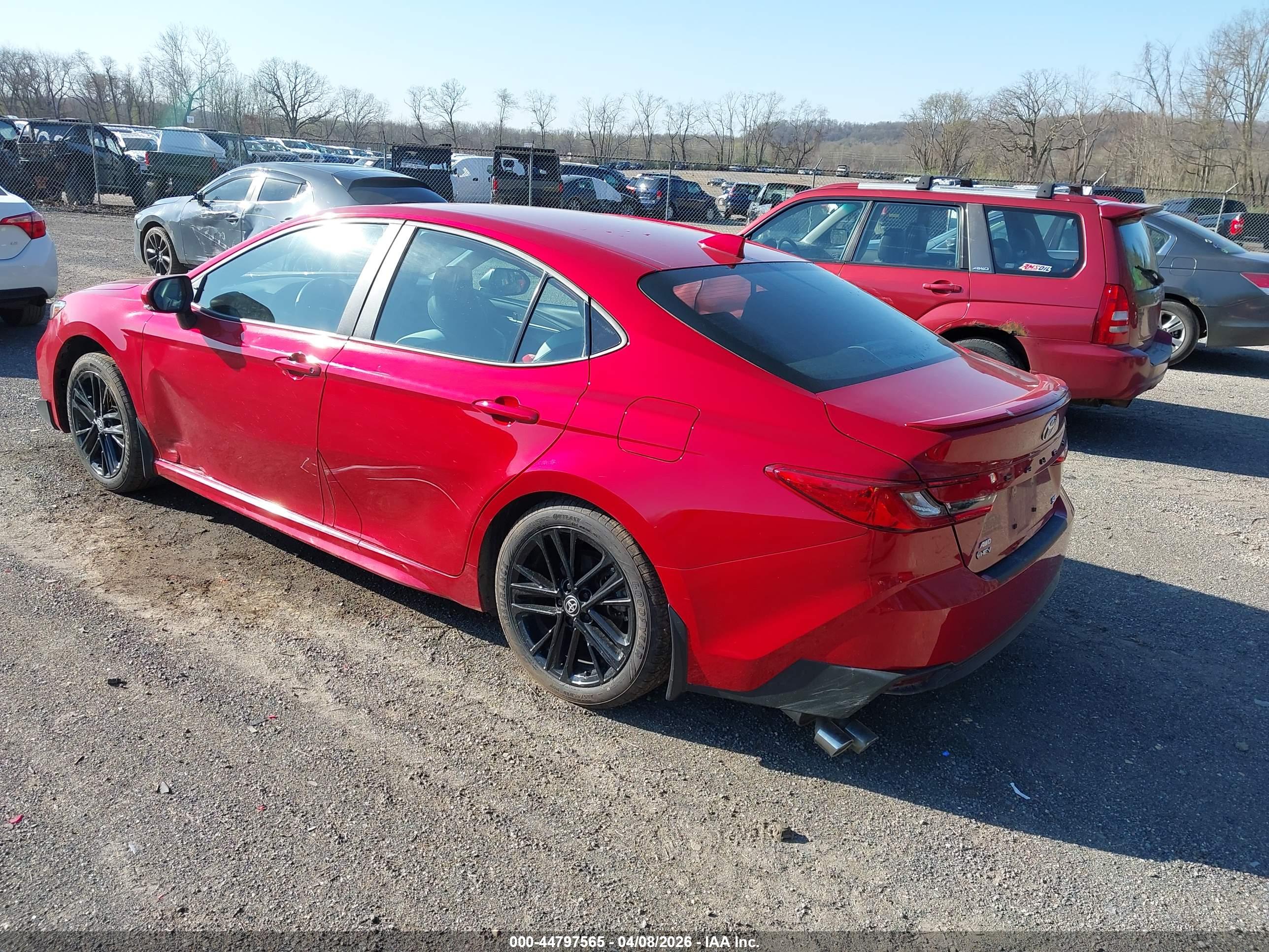 TOYOTA CAMRY image 3