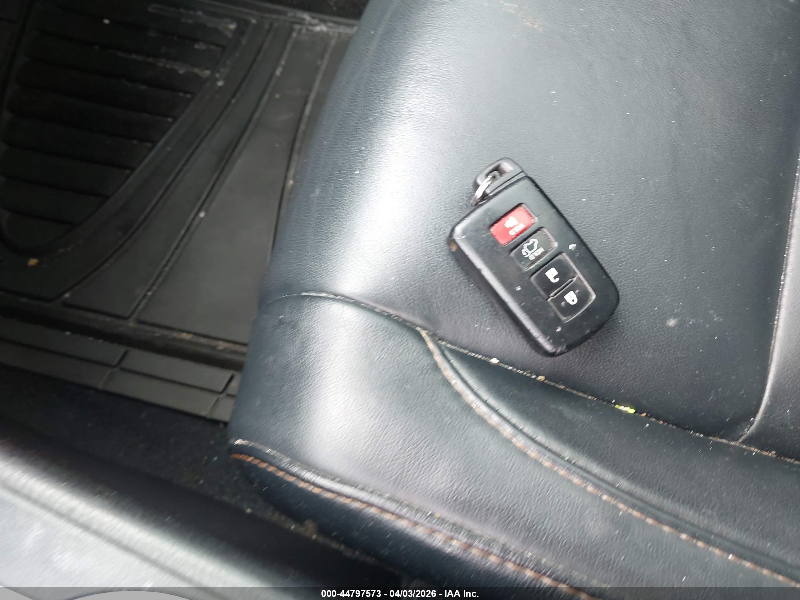 TOYOTA HIGHLANDER image 11
