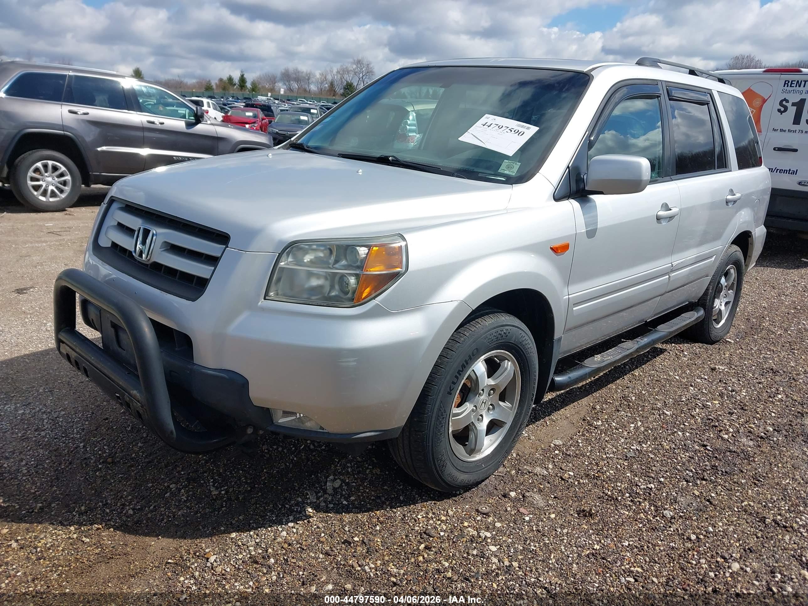 HONDA PILOT image 2