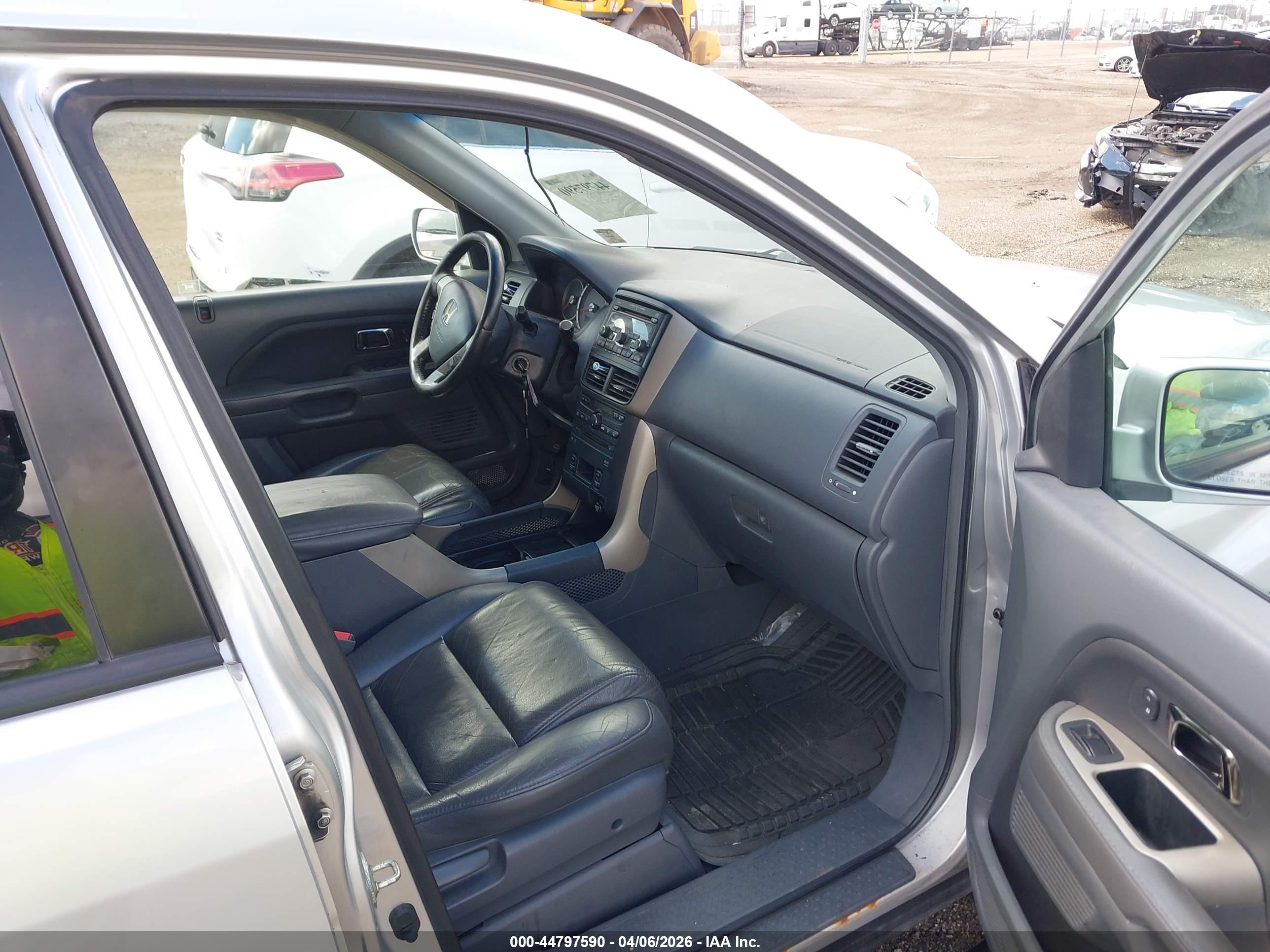 HONDA PILOT image 5