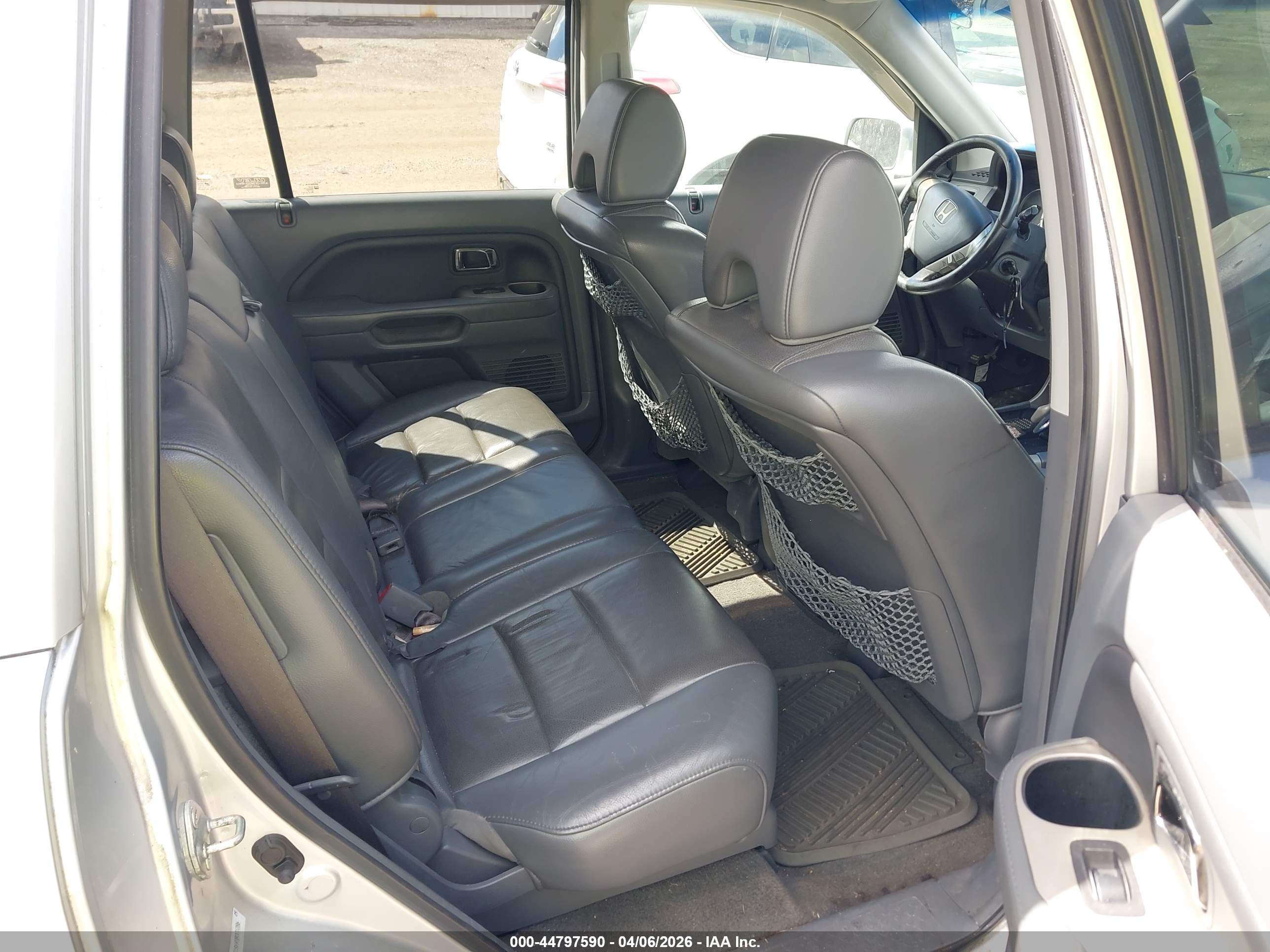 HONDA PILOT image 8