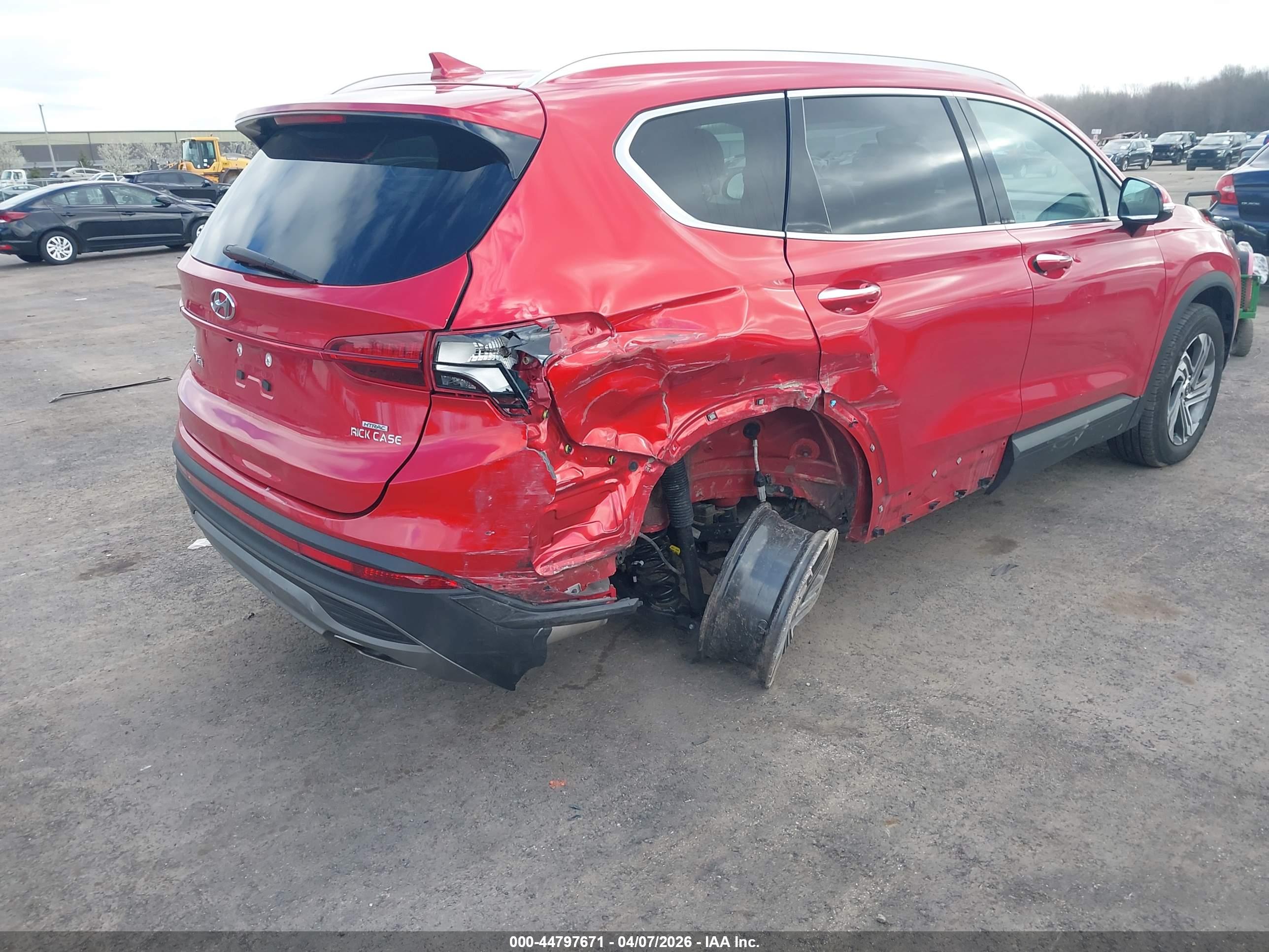 HYUNDAI SANTA image 4