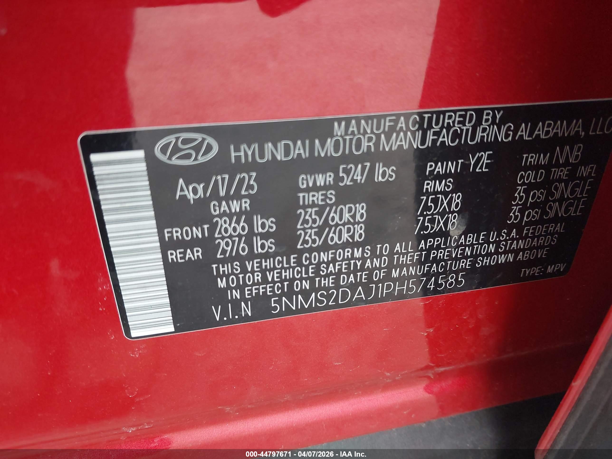 HYUNDAI SANTA image 9