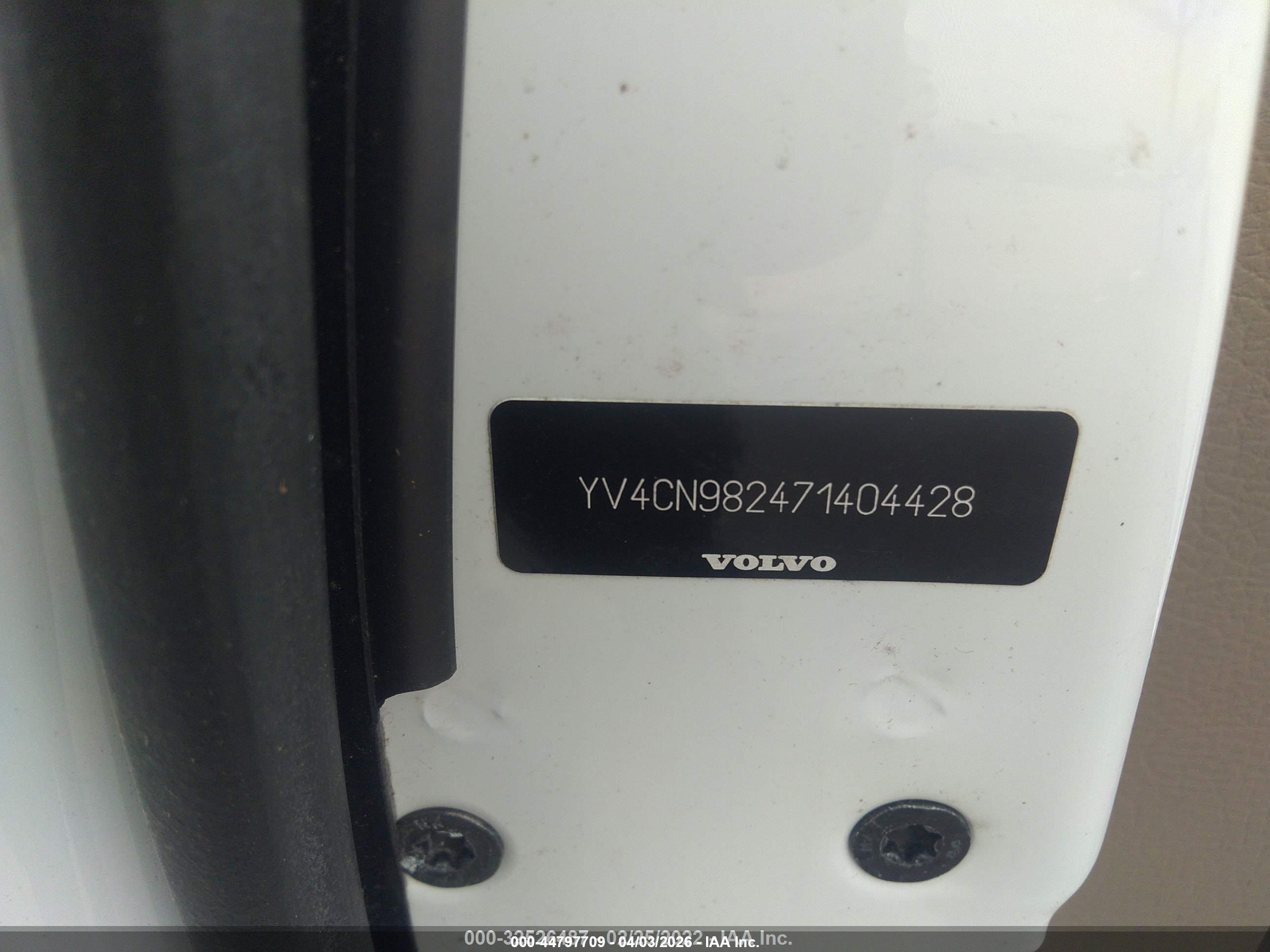VOLVO XC90 image 9