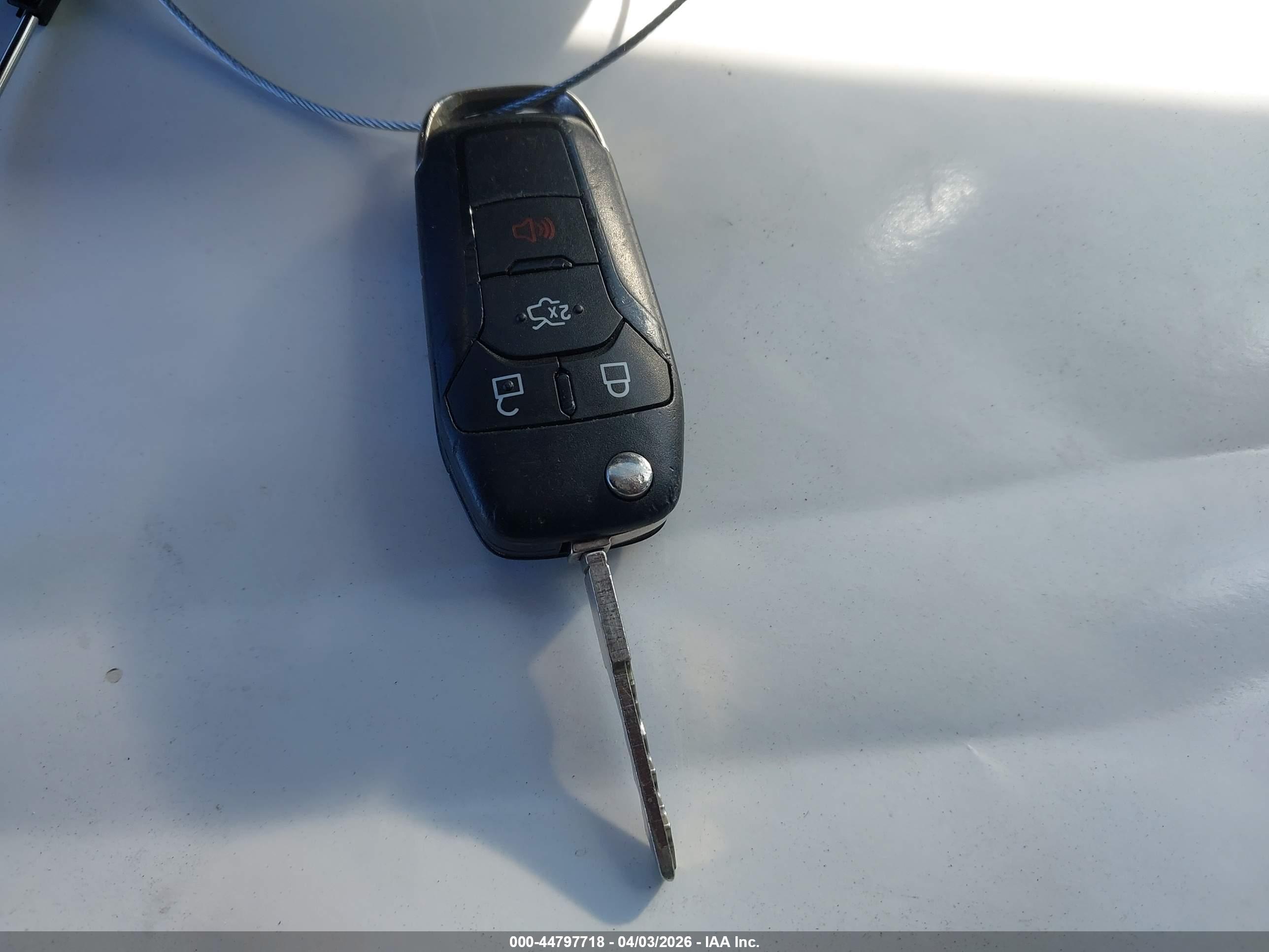 FORD FUSION image 11