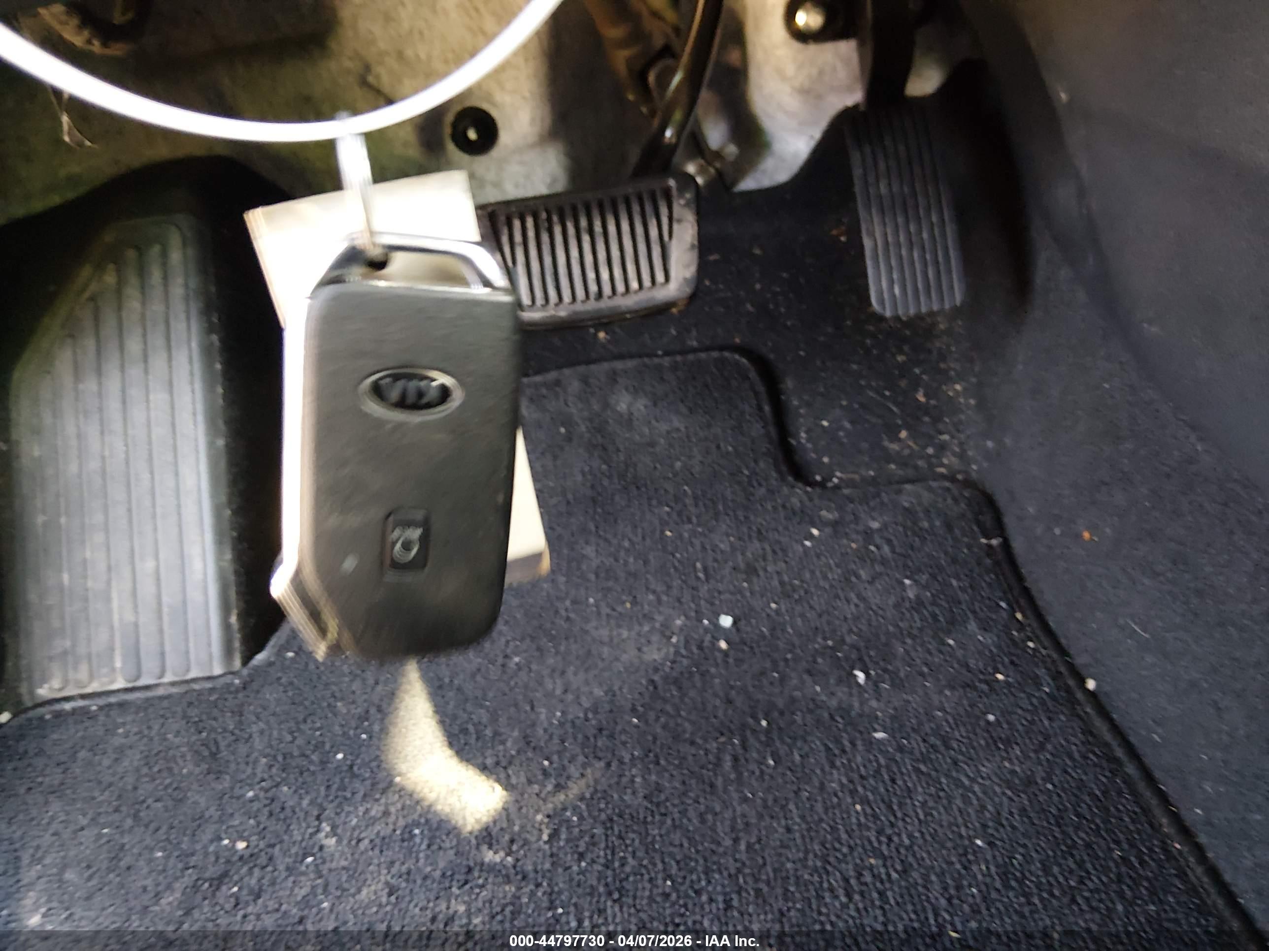 KIA SELTOS image 11