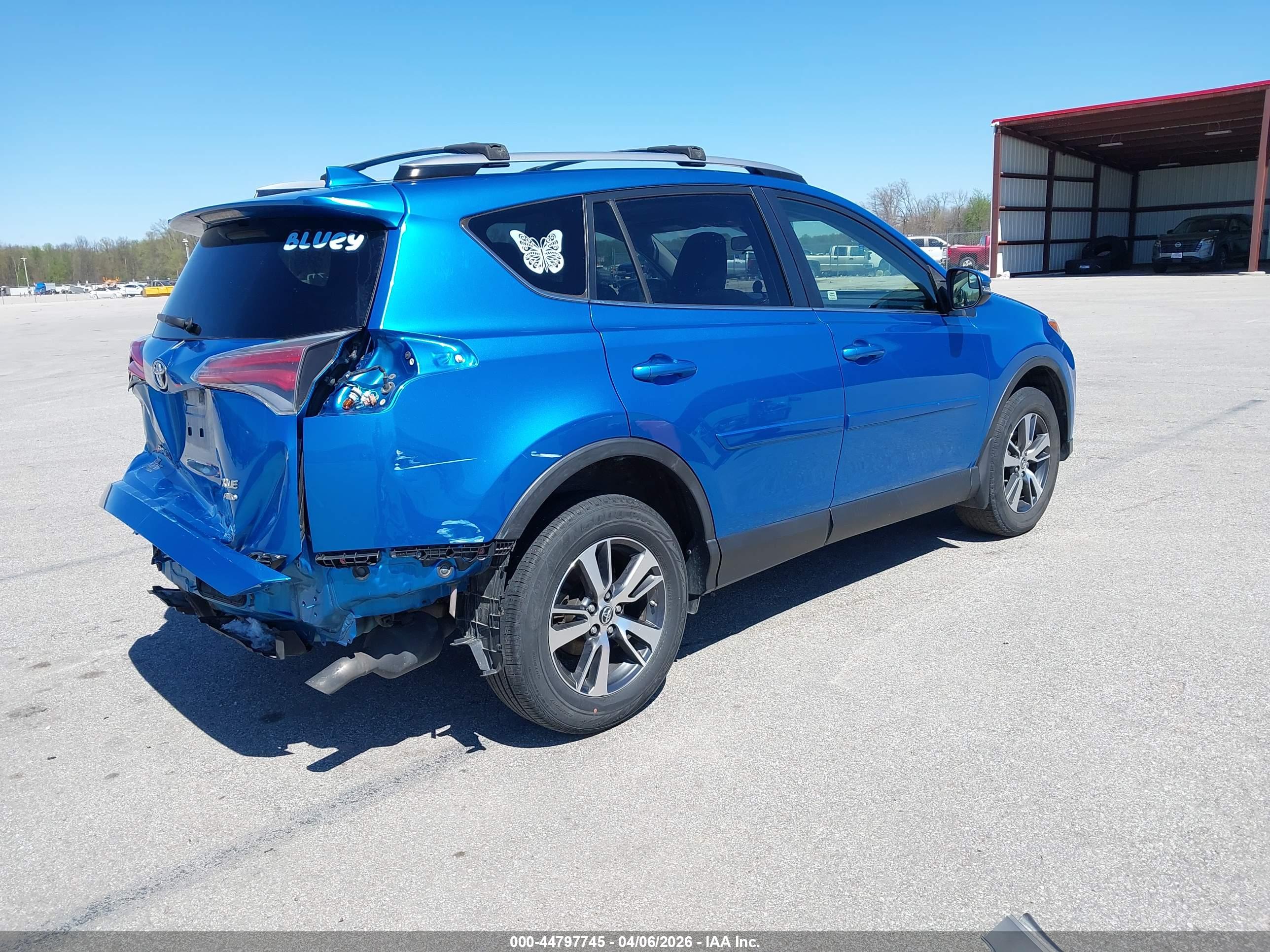 TOYOTA RAV4 image 4