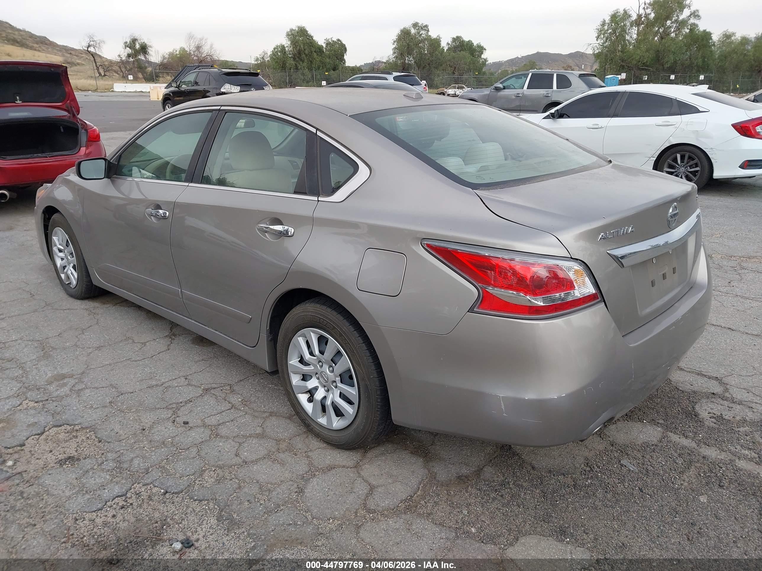 NISSAN ALTIMA image 3