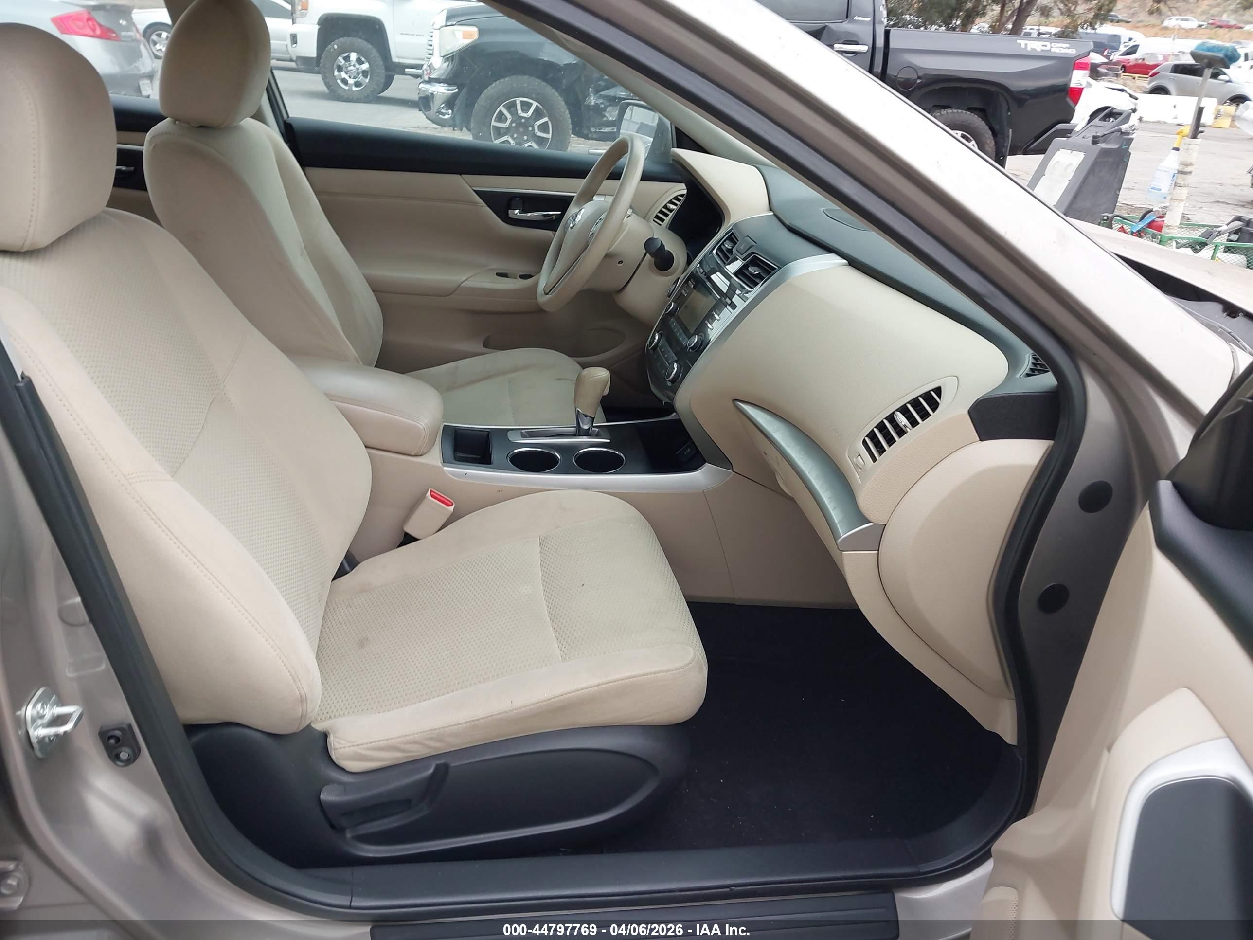 NISSAN ALTIMA image 5