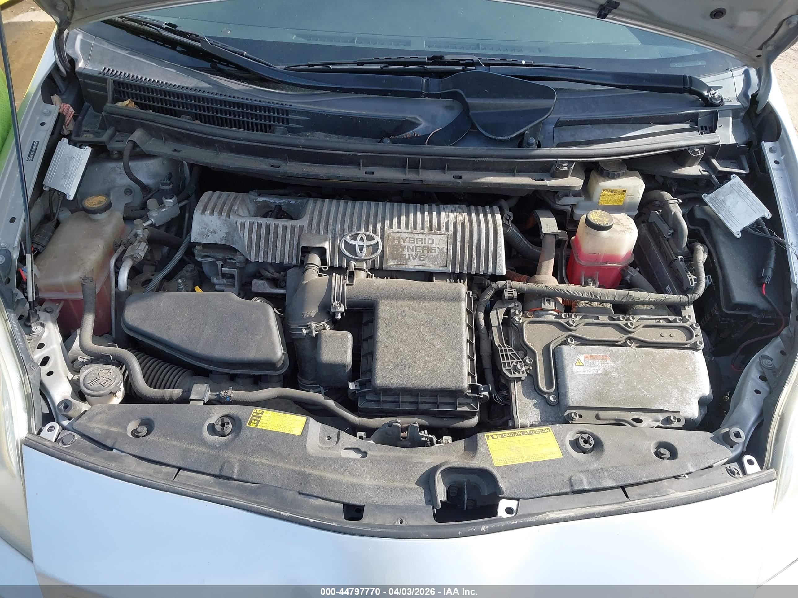 TOYOTA PRIUS image 10