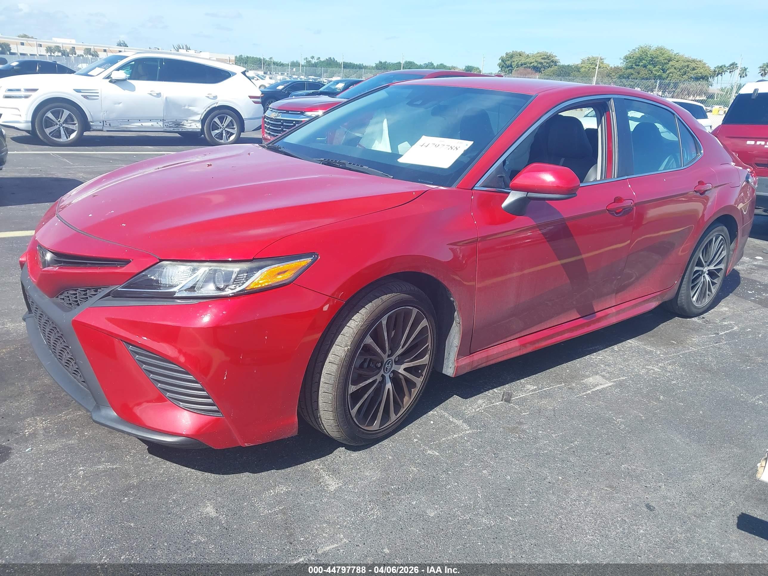 TOYOTA CAMRY image 2