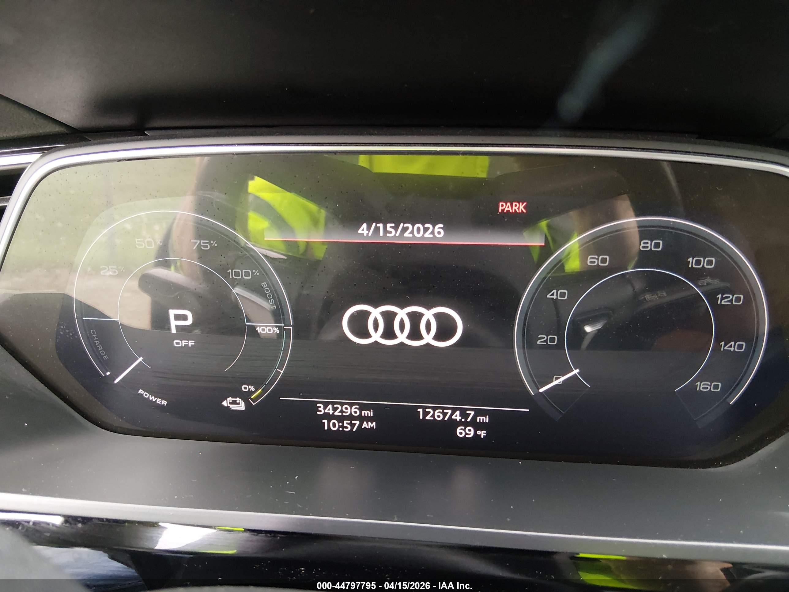 AUDI E-TRON image 7