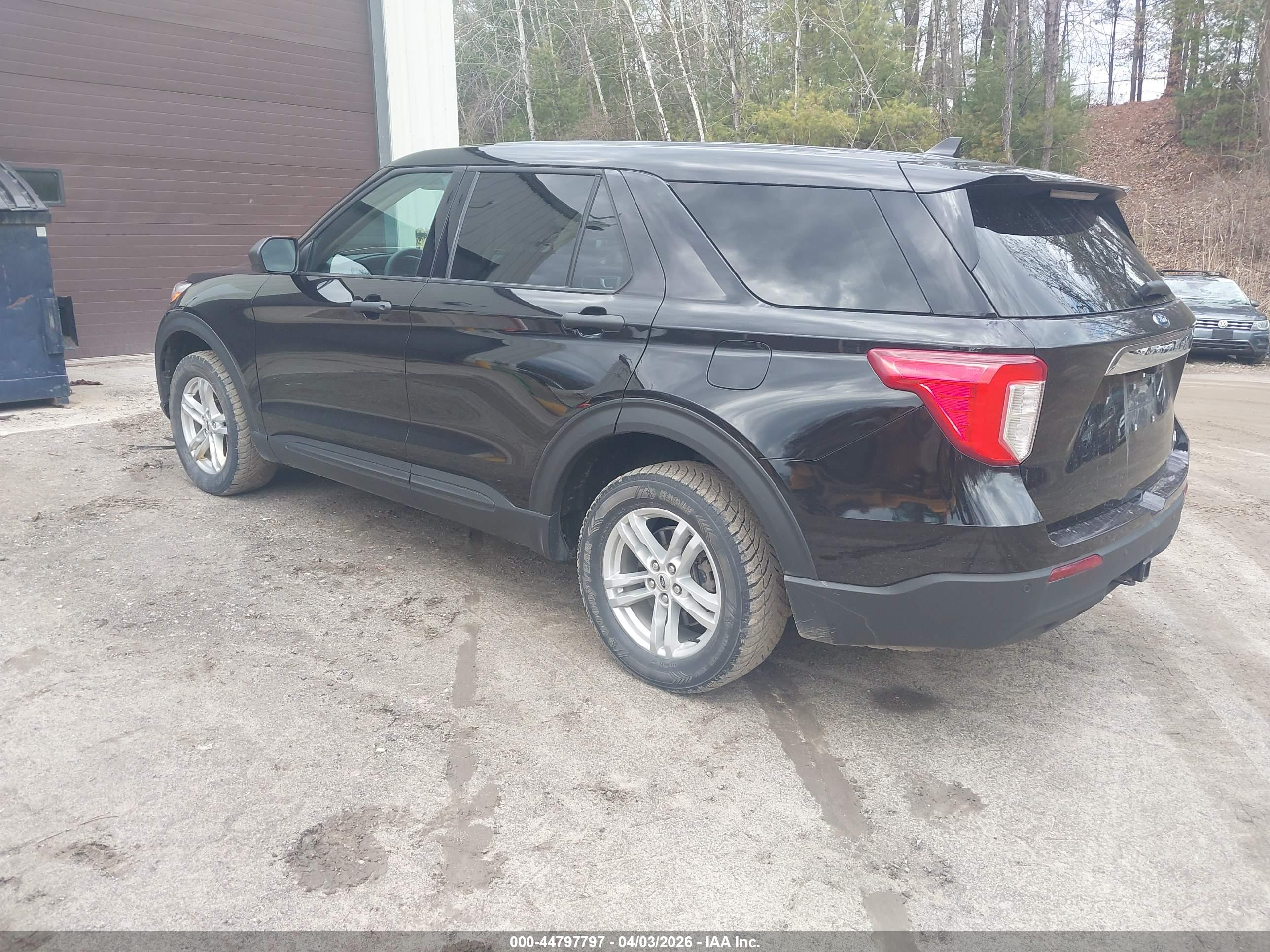 FORD EXPLORER image 3