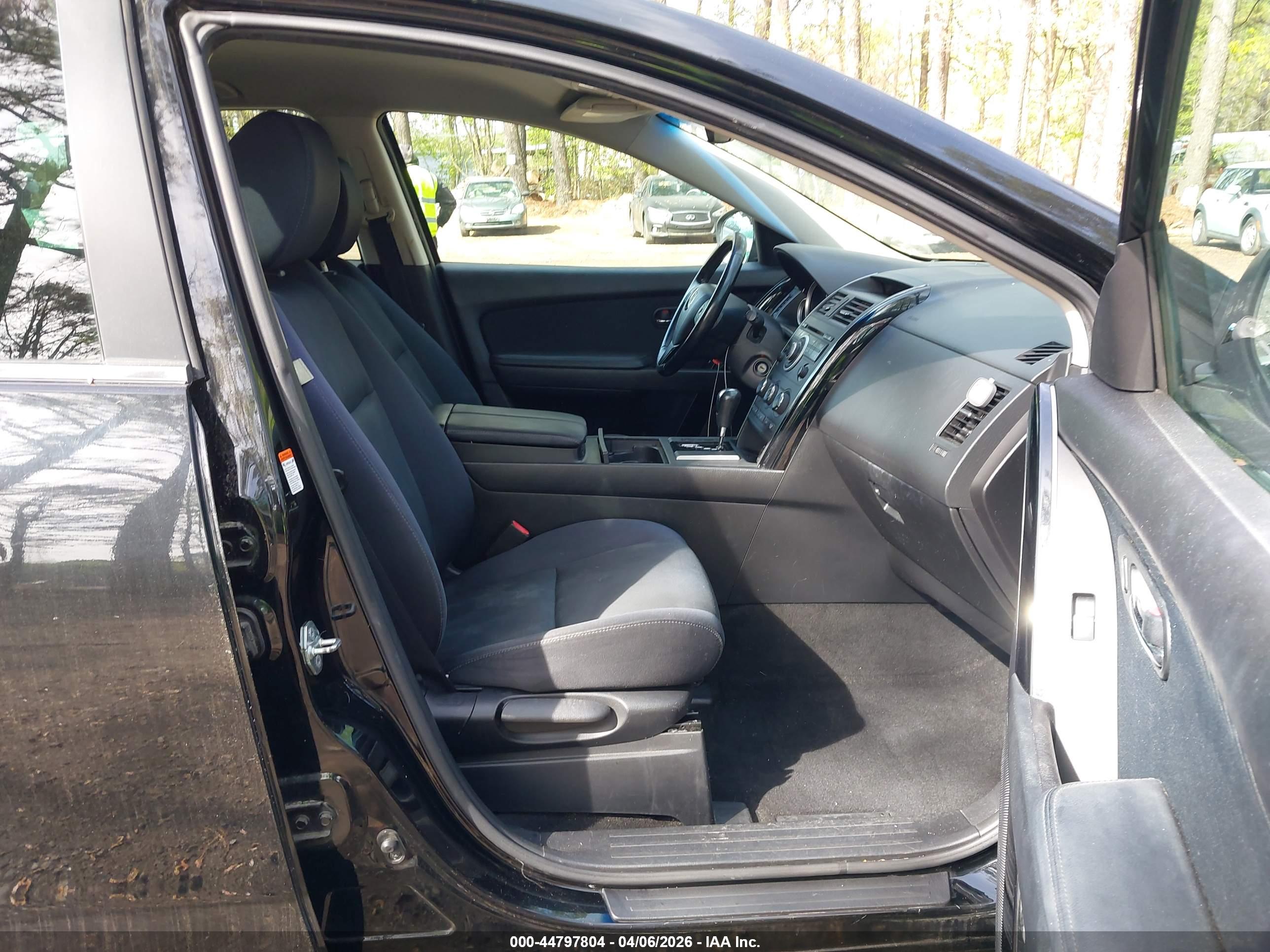 MAZDA CX-9 image 5