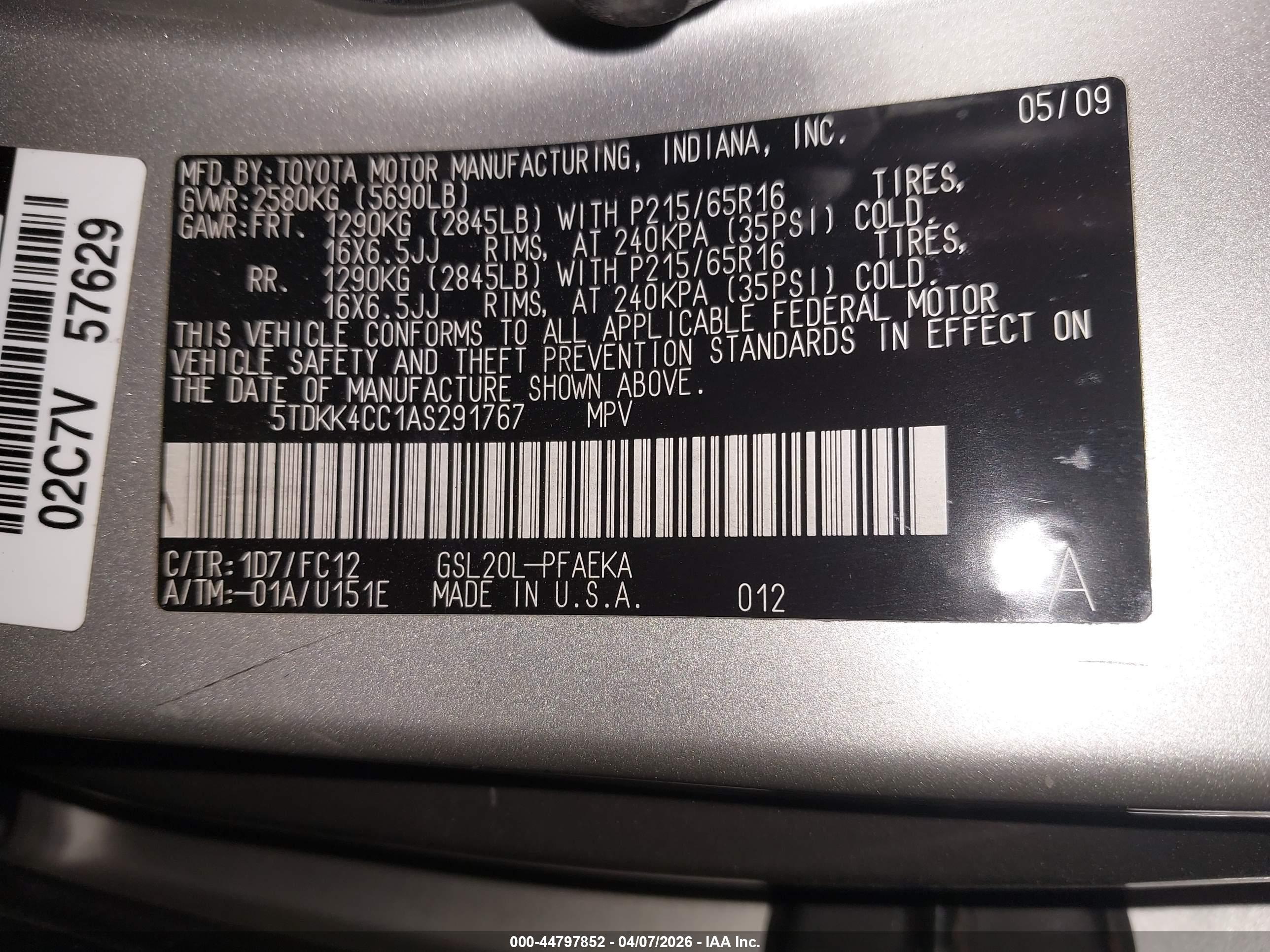 TOYOTA SIENNA image 9
