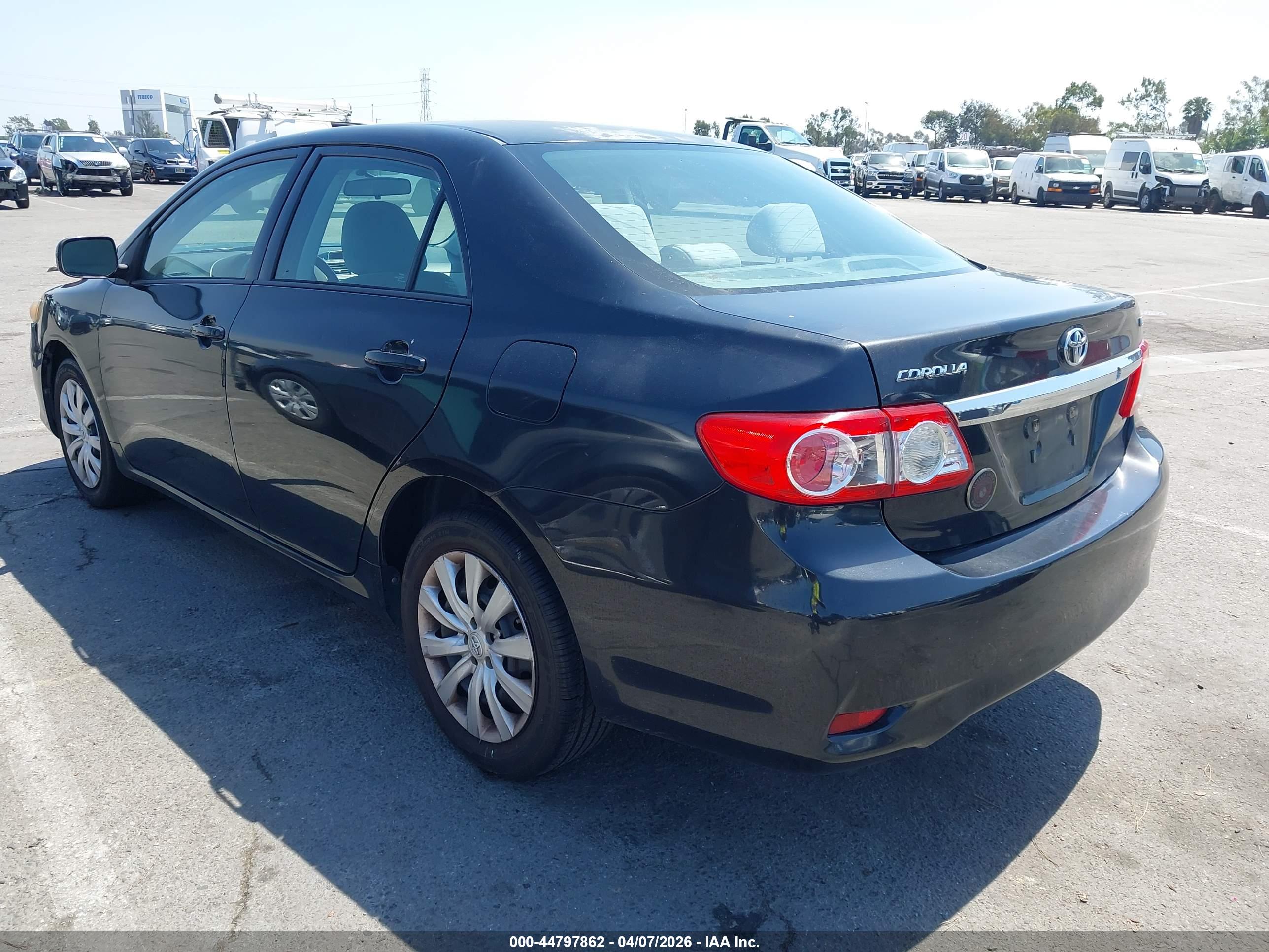 TOYOTA COROLLA image 3