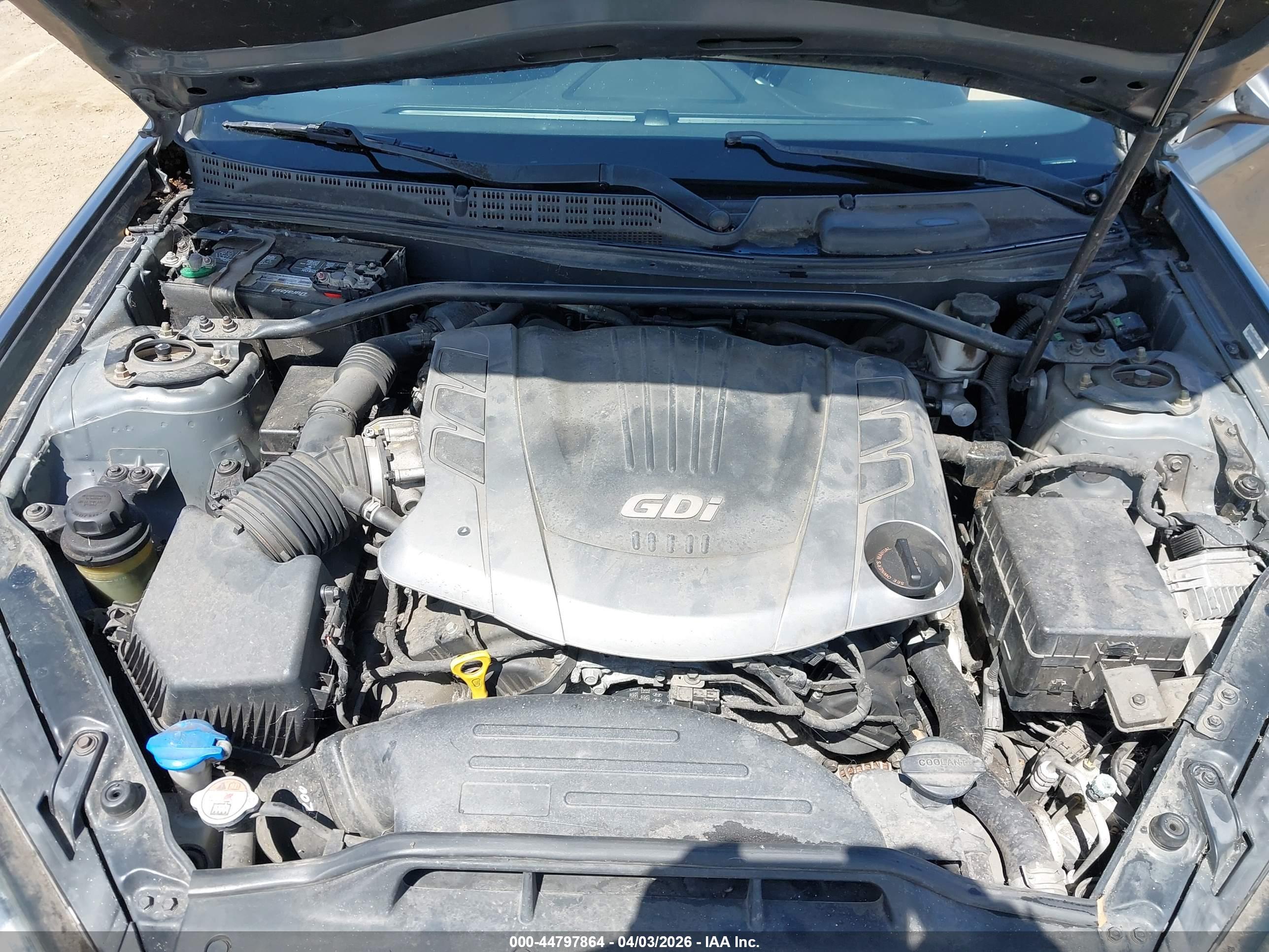 HYUNDAI GENESIS image 10
