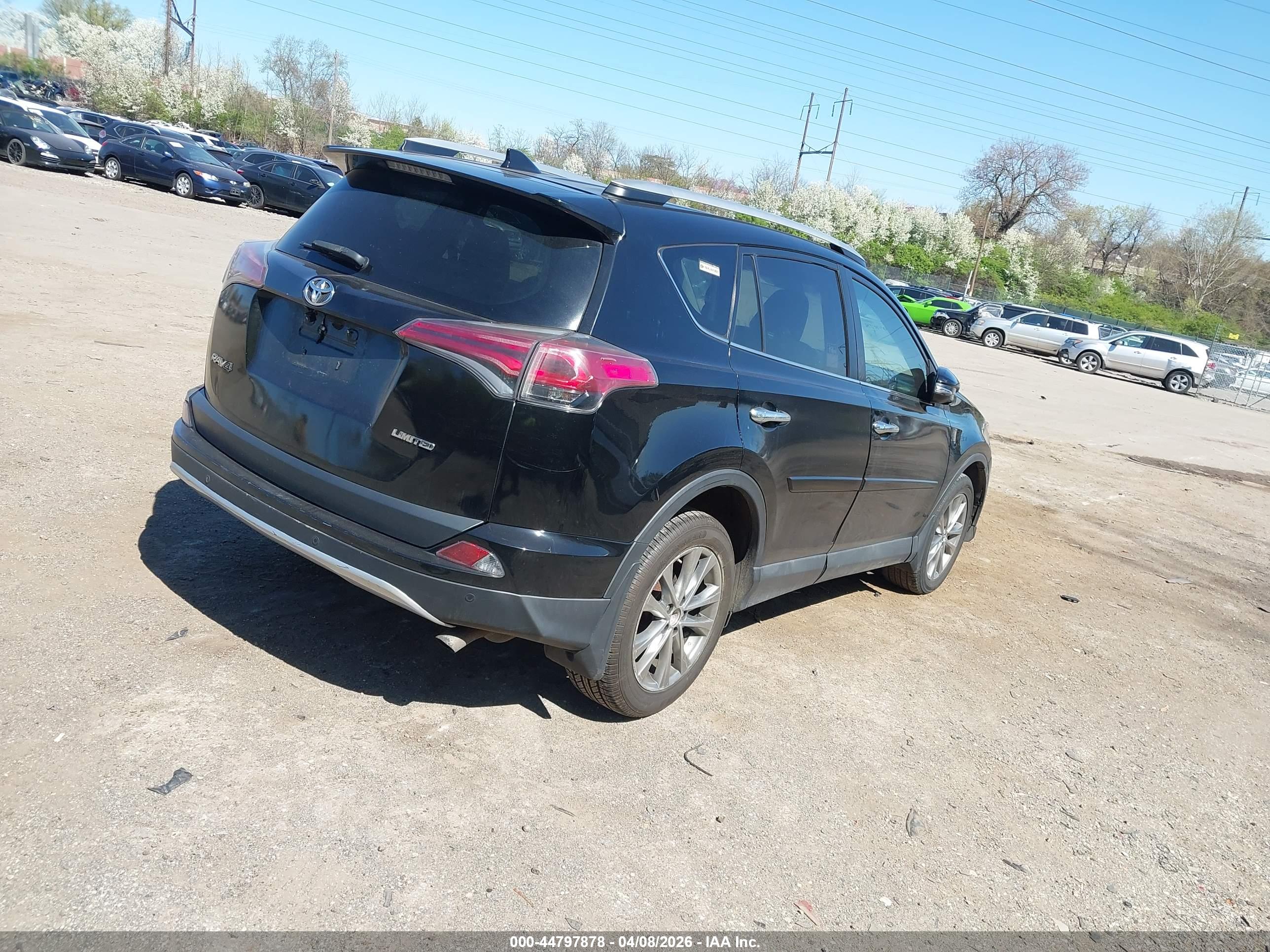 TOYOTA RAV4 image 4