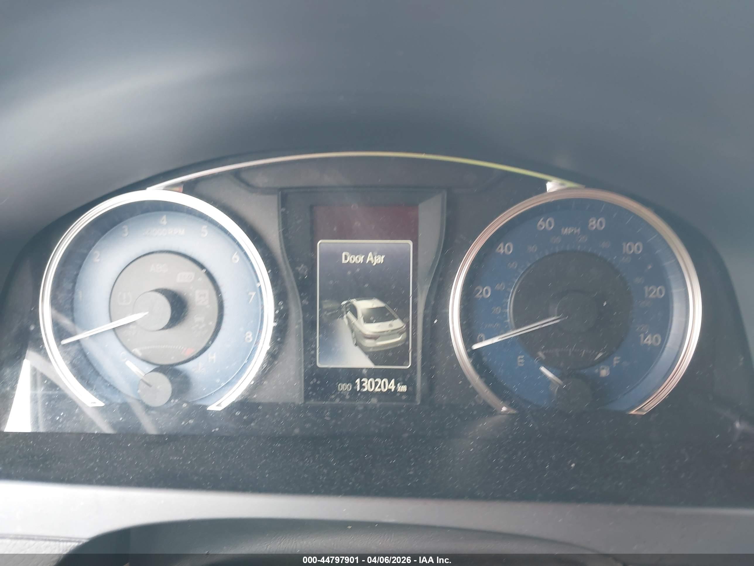 TOYOTA CAMRY image 7