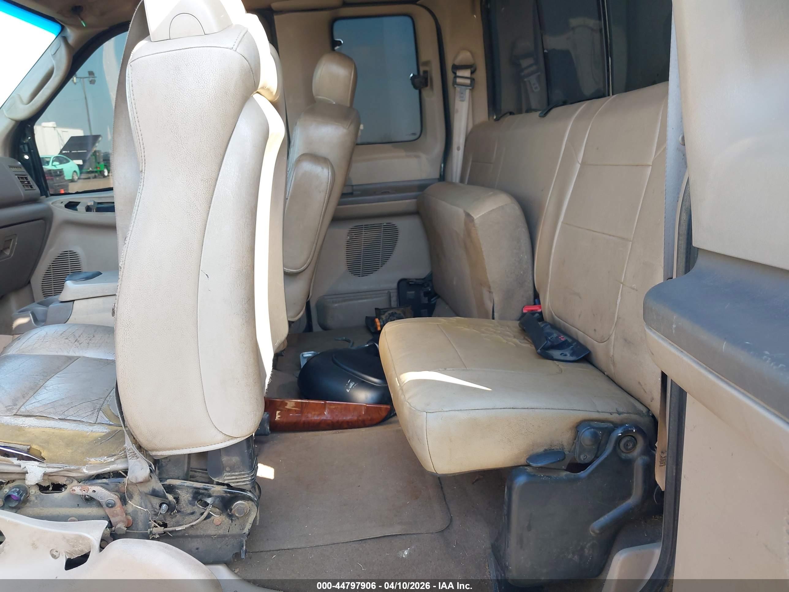 FORD F-350 image 8