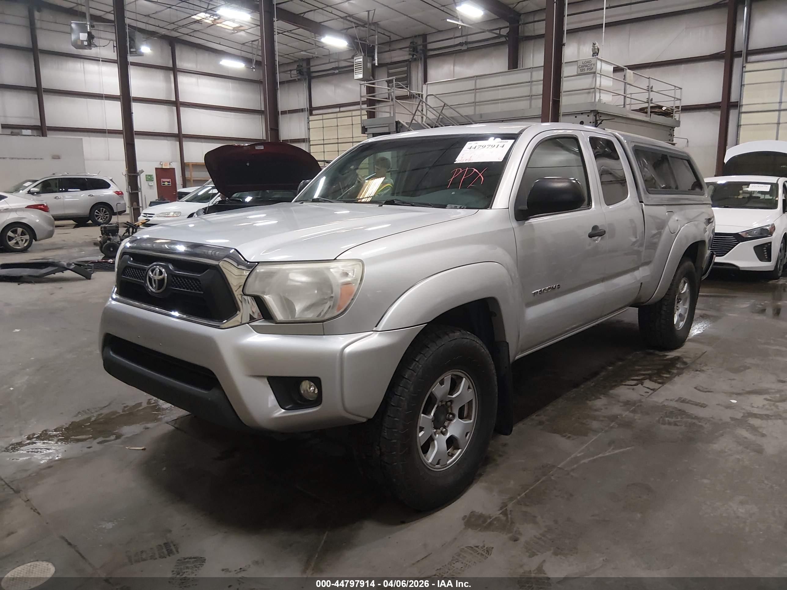 TOYOTA TACOMA image 2
